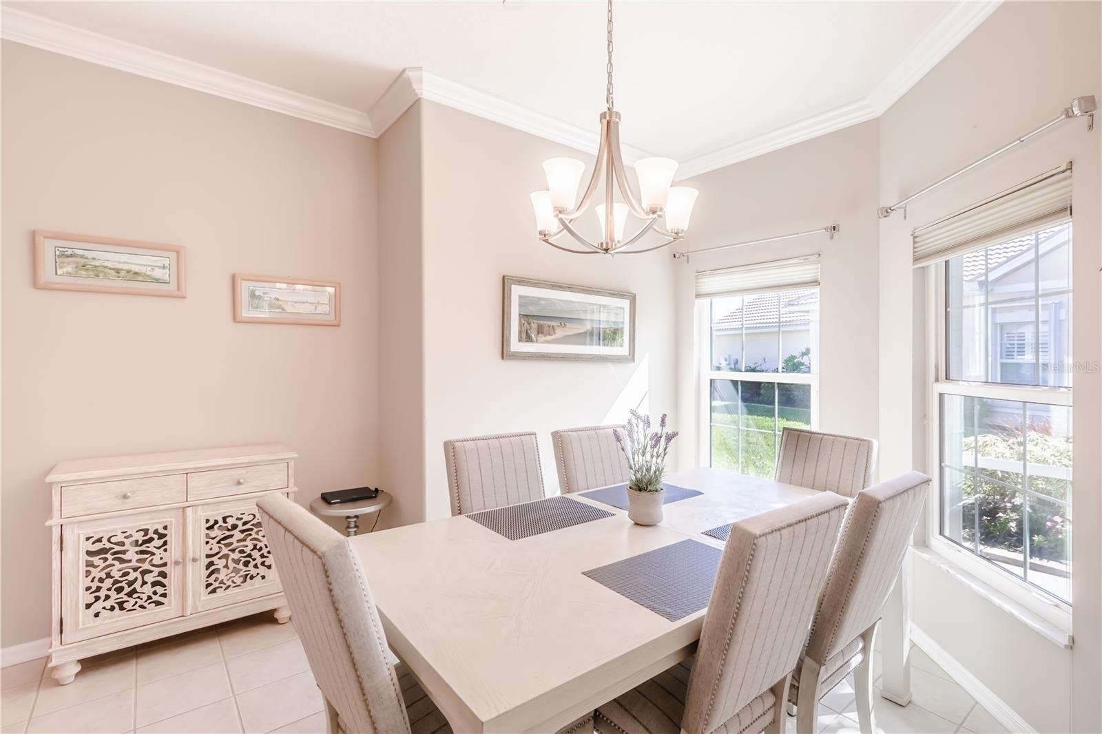 PELICAN POINTE GOLF & CNTRY CL - Residential