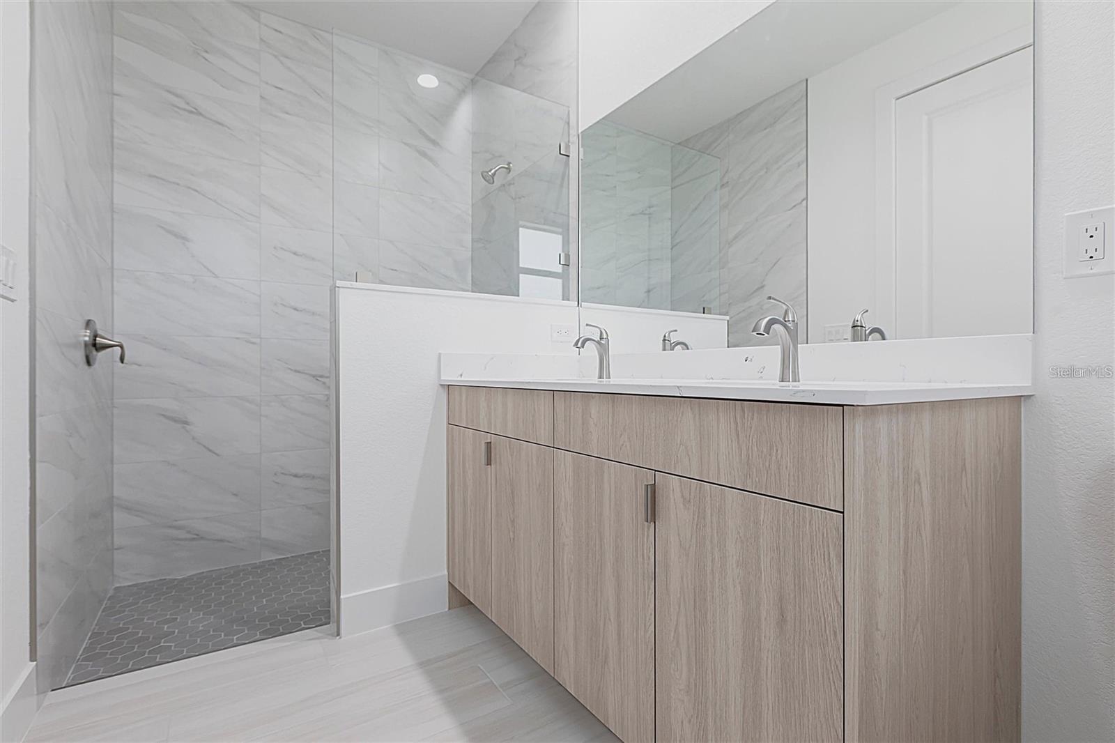 PORT CHARLOTTE SUB 51 - Residential Lease