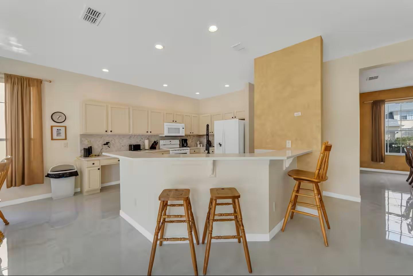 HIGHLANDS RESERVE PH 01 - Residential Lease