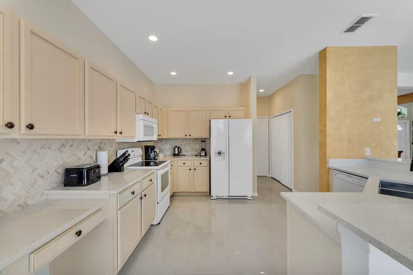 HIGHLANDS RESERVE PH 01 - Residential Lease