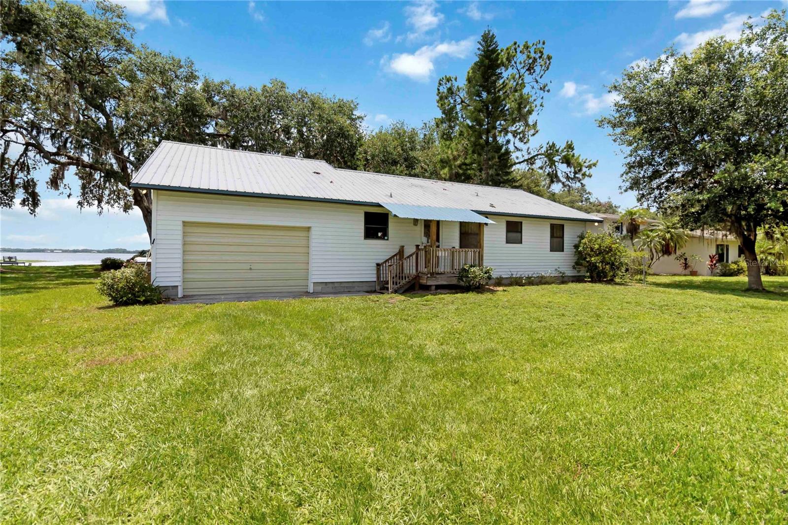 2740 BARKER ROAD