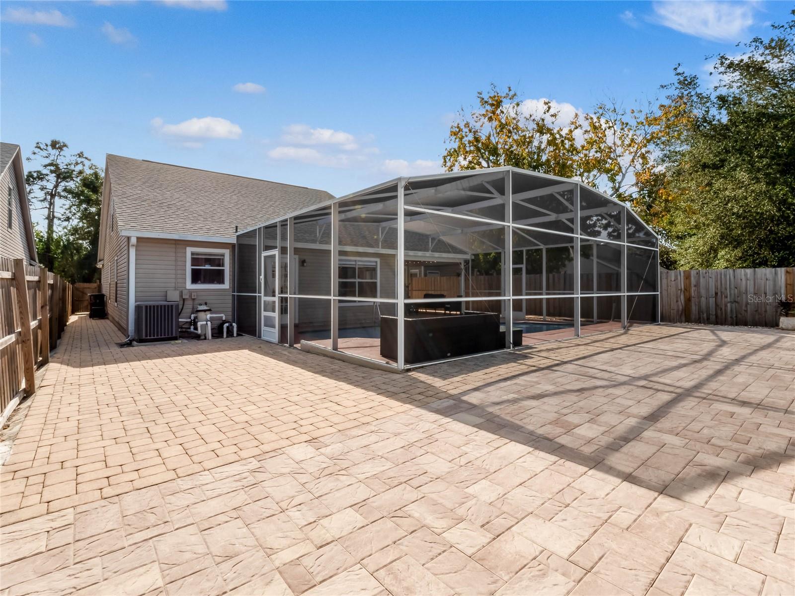 HUNTRIDGE UNIT 2 - Residential