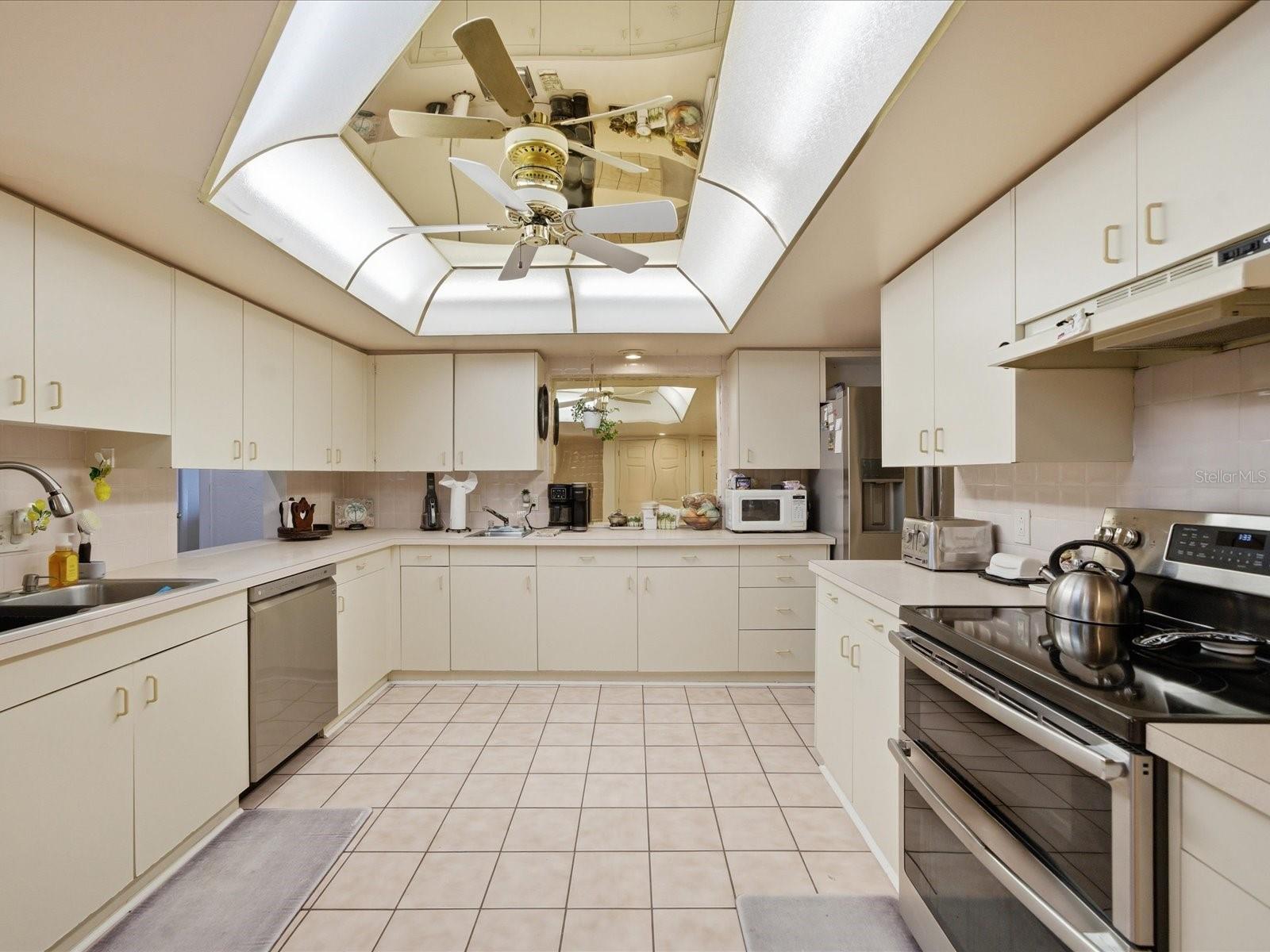 HARBOR LAKE ESTATES 2ND ADD - Residential