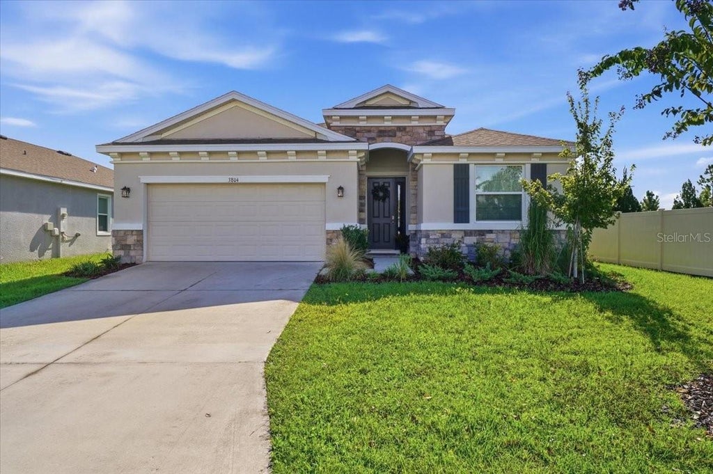 Photo of 3804 N Maryland Avenue, Plant City, FL 33565 (MLS # L4964707)