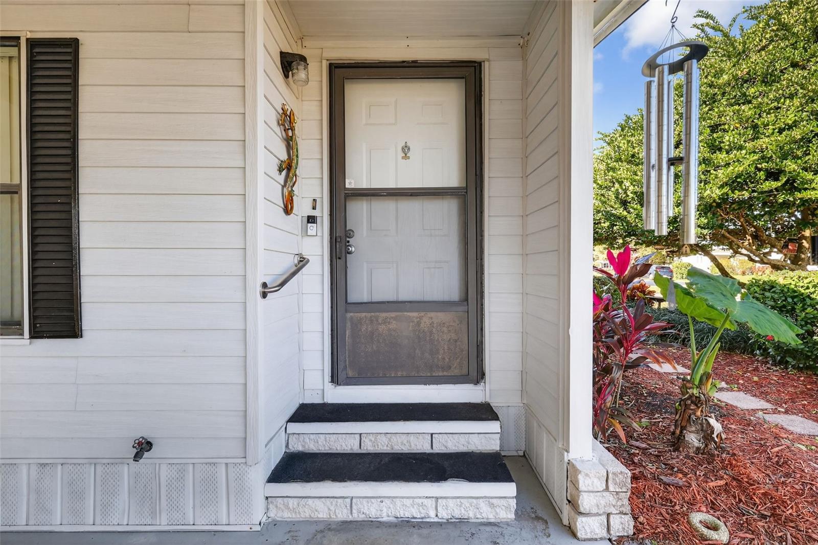 TAVARES FOX RUN MOBILE HOME - Residential