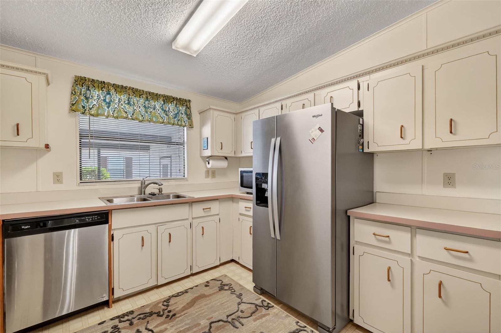 TAVARES FOX RUN MOBILE HOME - Residential