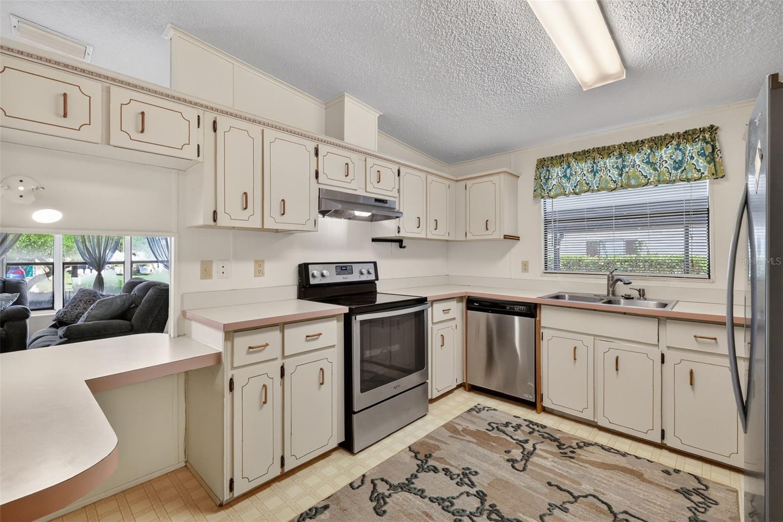 TAVARES FOX RUN MOBILE HOME - Residential