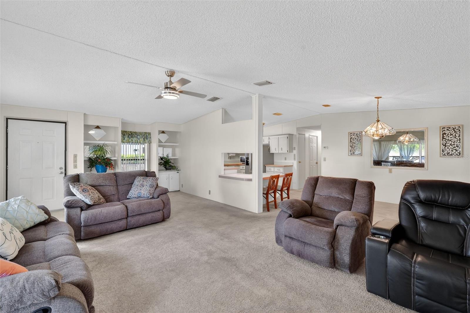 TAVARES FOX RUN MOBILE HOME - Residential