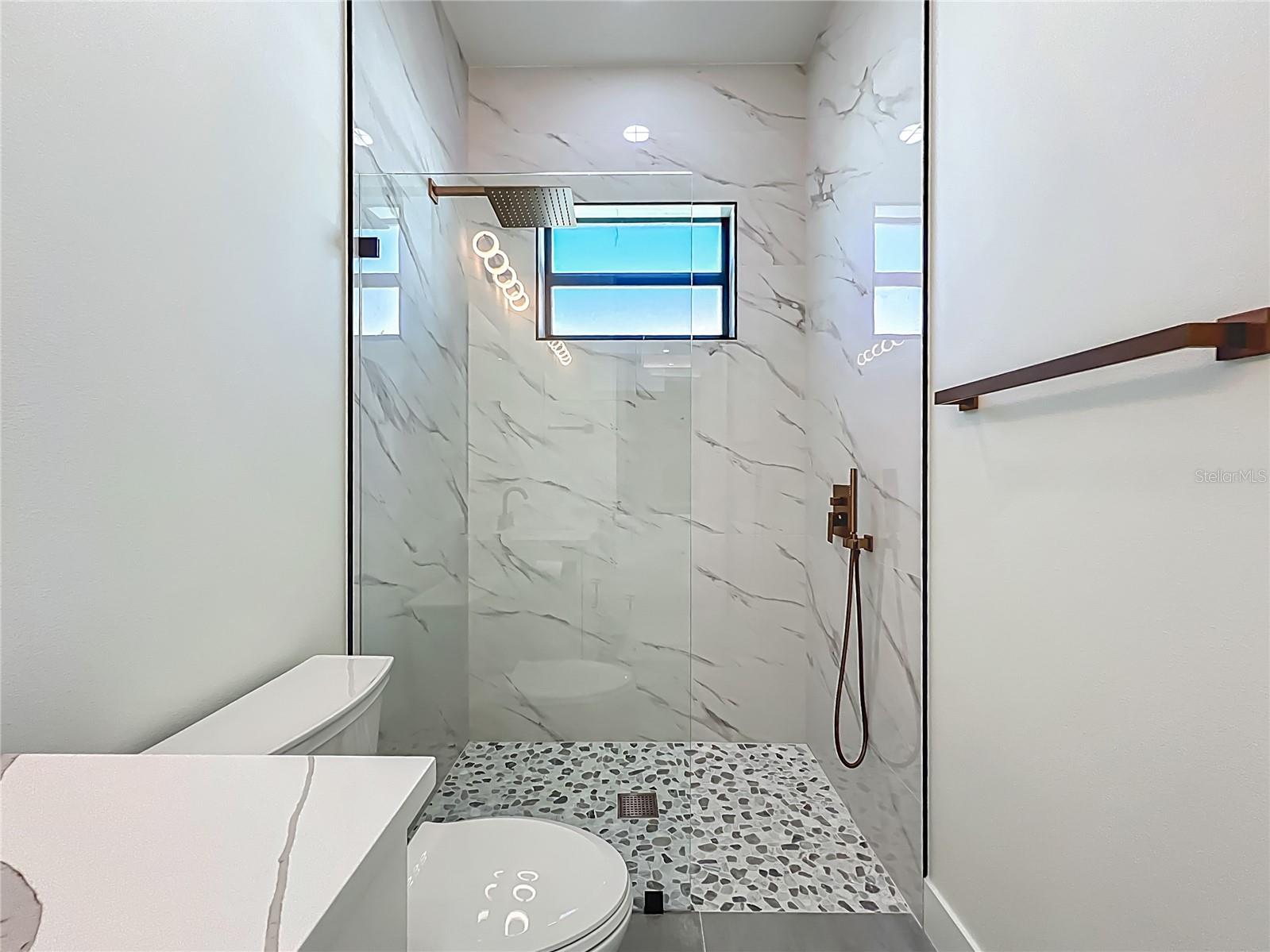 ROTONDA PINE VALLEY - Residential