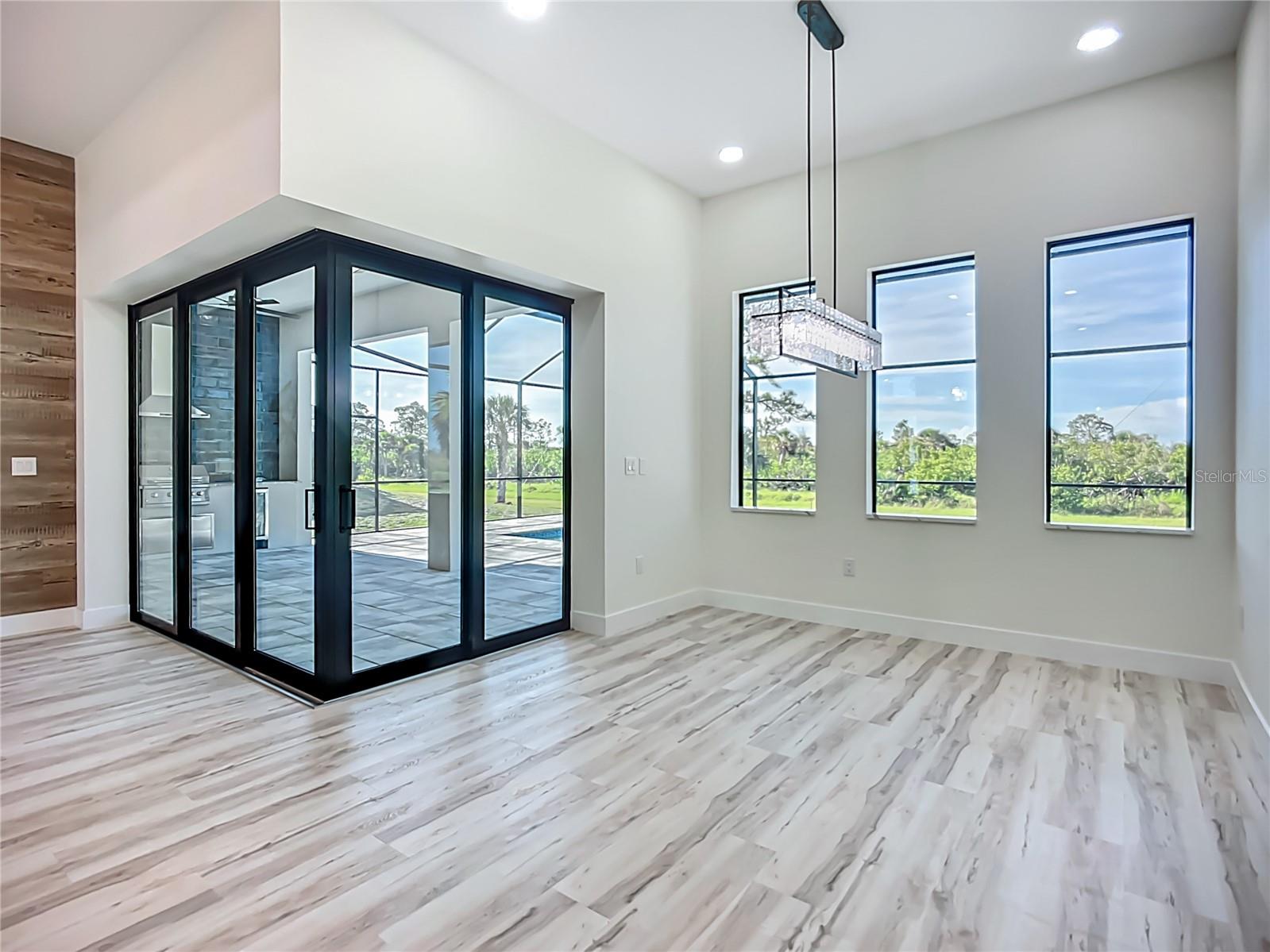 ROTONDA PINE VALLEY - Residential