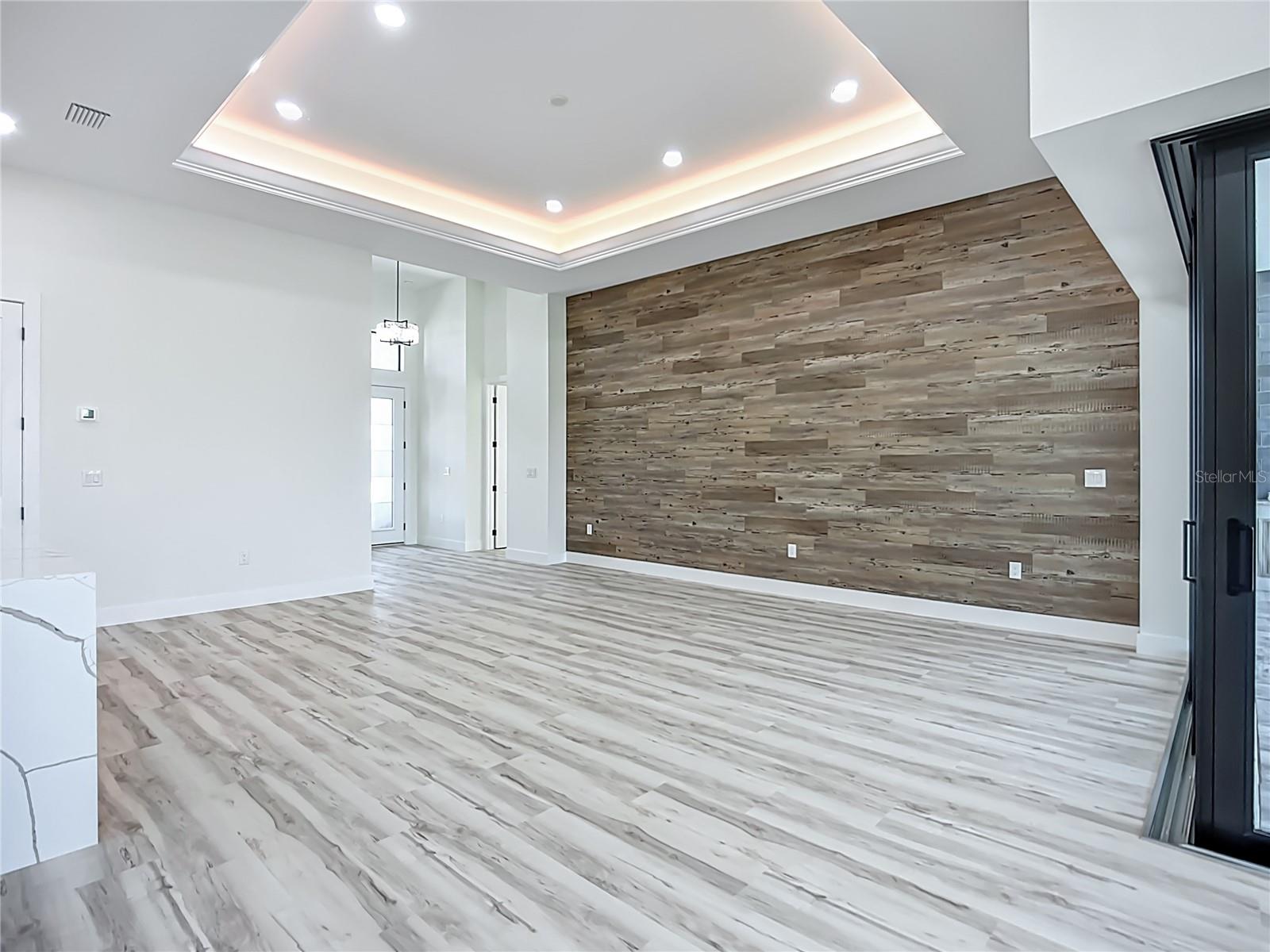 ROTONDA PINE VALLEY - Residential