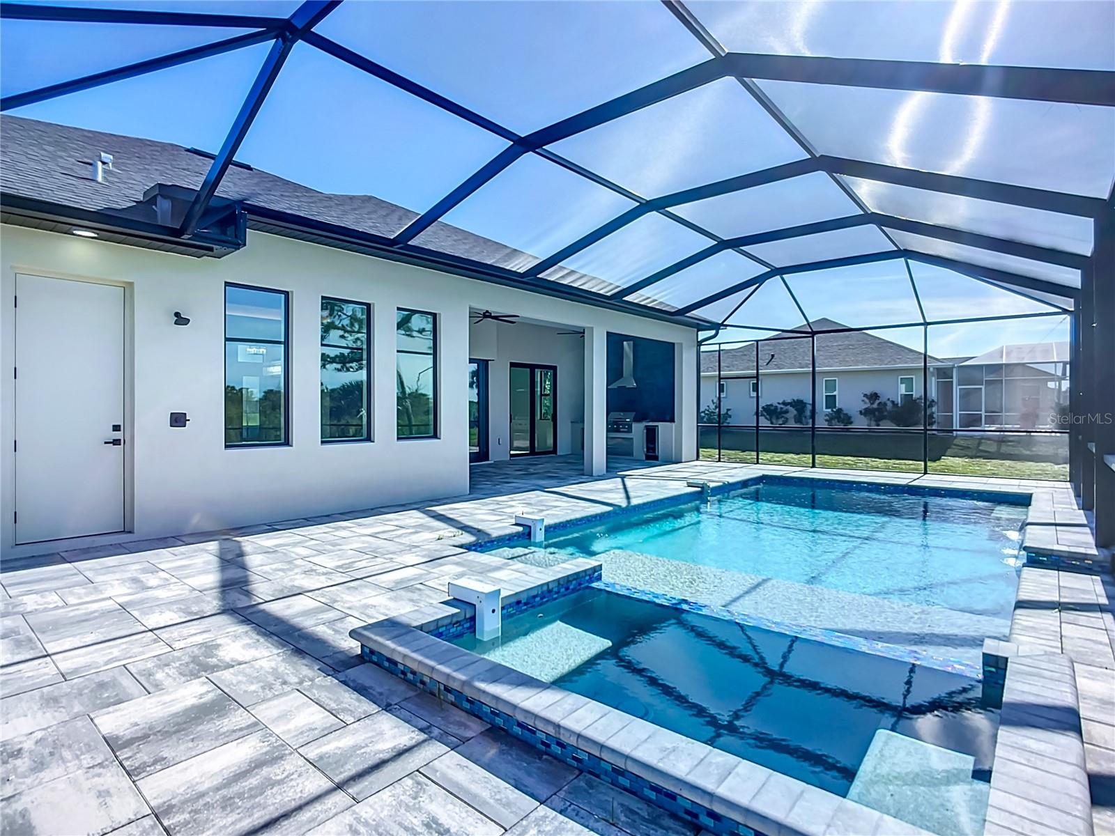 ROTONDA PINE VALLEY - Residential