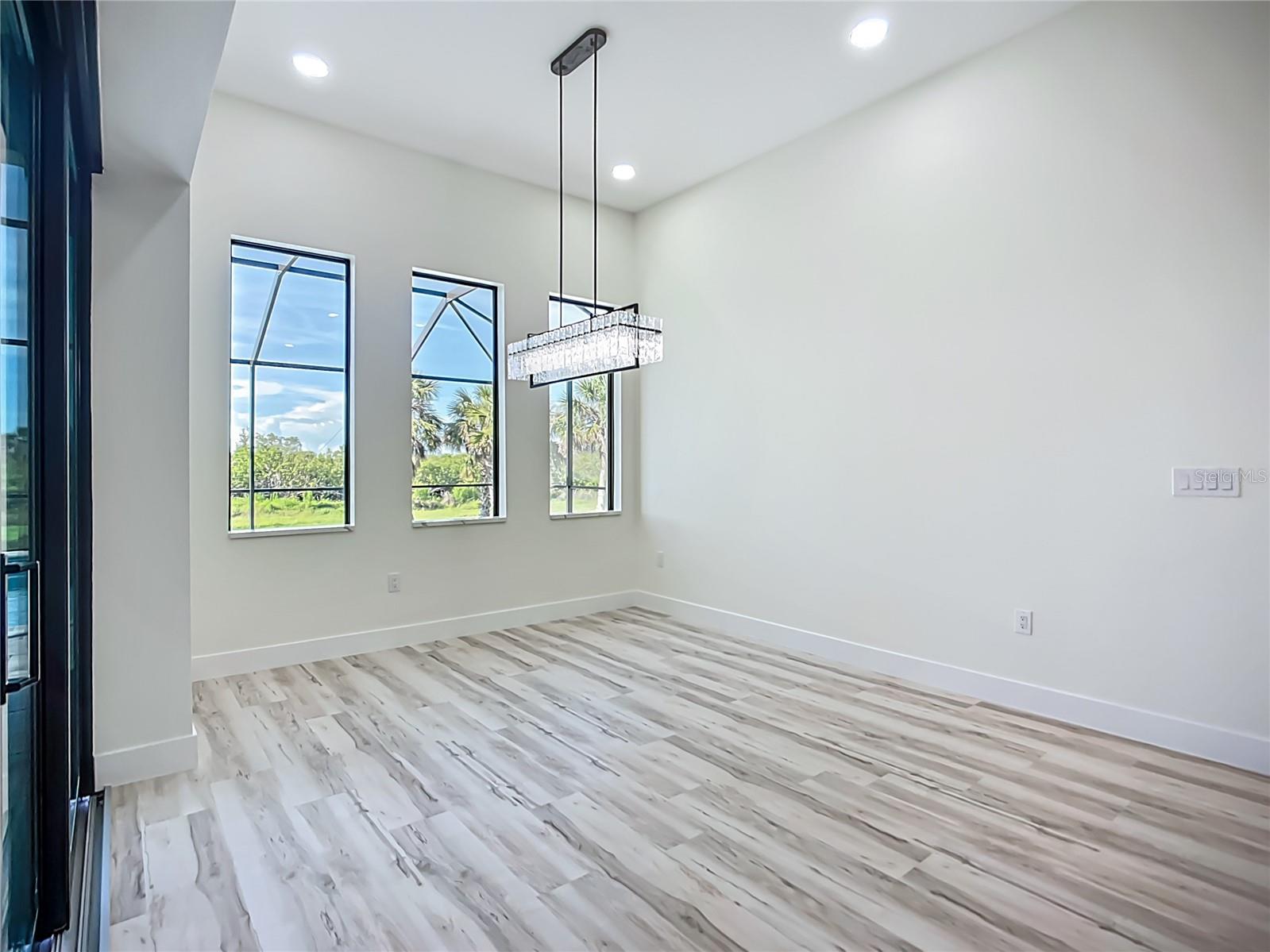 ROTONDA PINE VALLEY - Residential