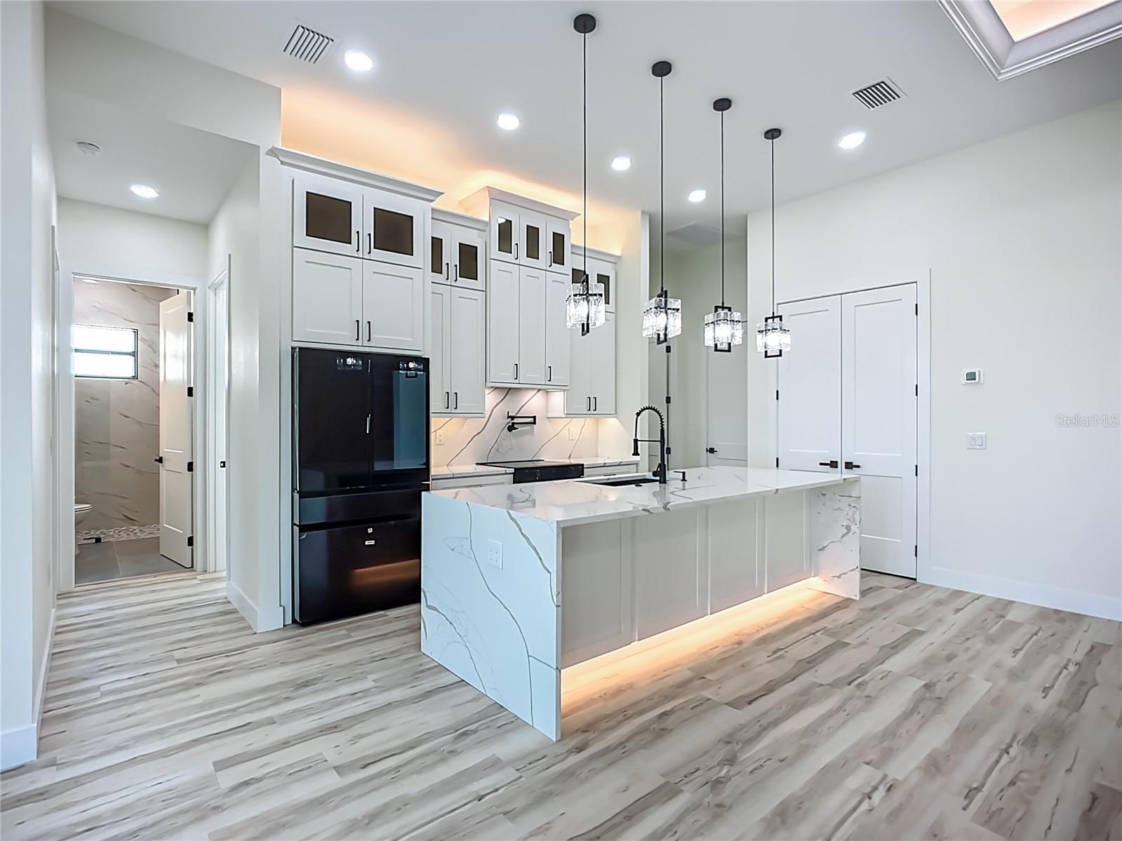 ROTONDA PINE VALLEY - Residential