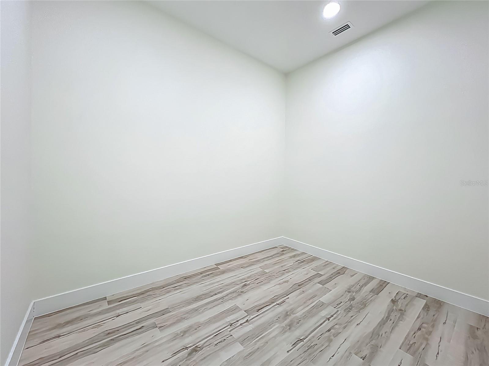 ROTONDA PINE VALLEY - Residential