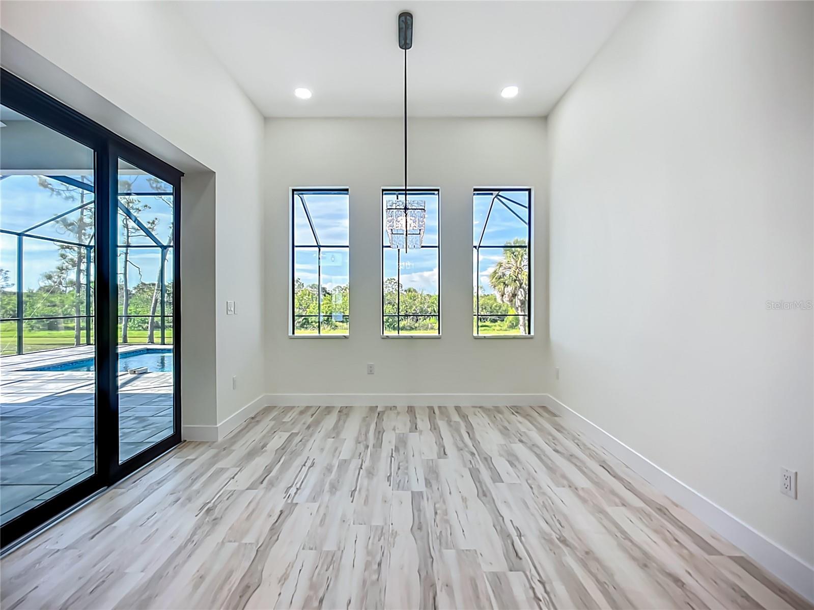 ROTONDA PINE VALLEY - Residential