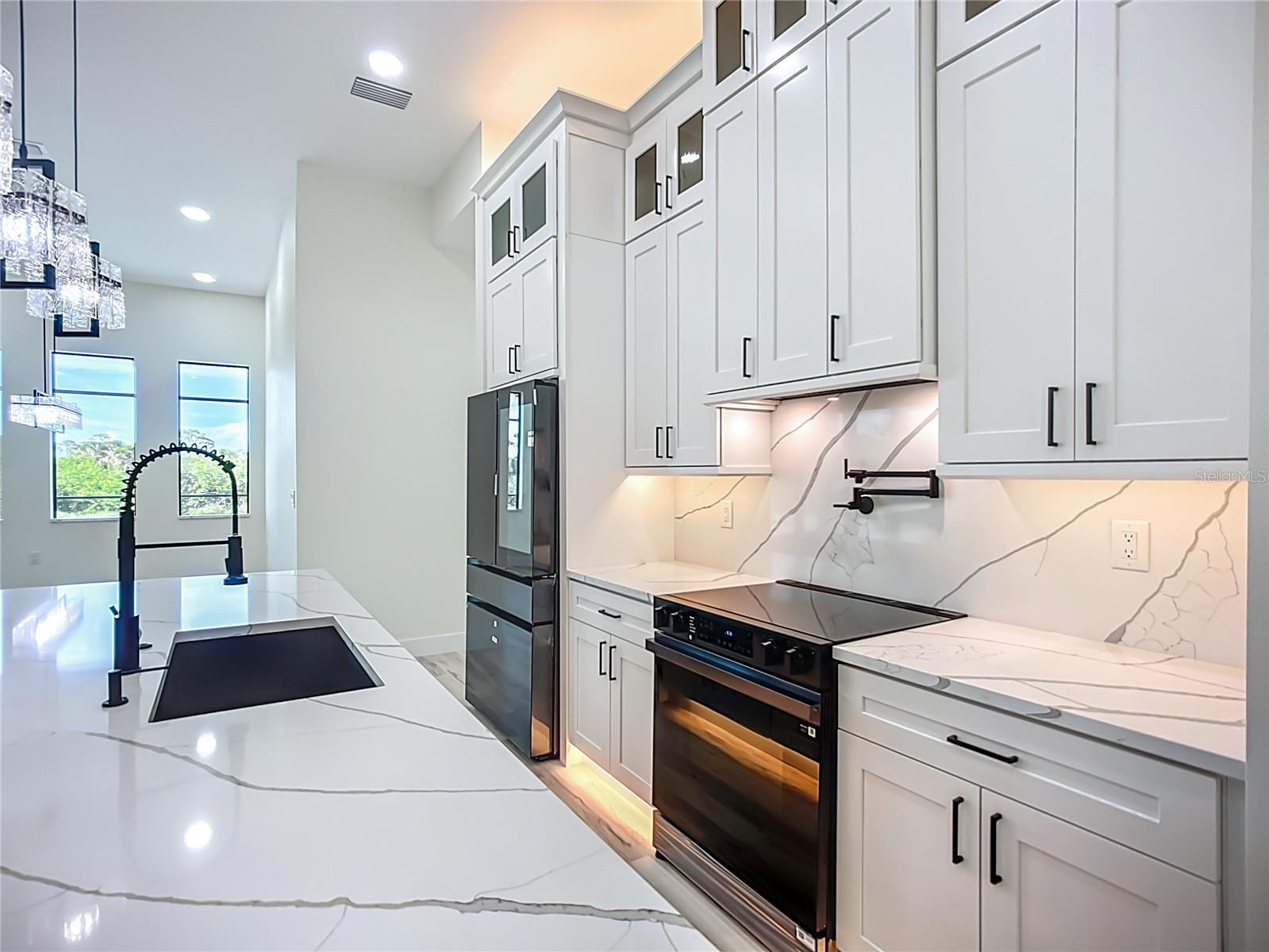 ROTONDA PINE VALLEY - Residential