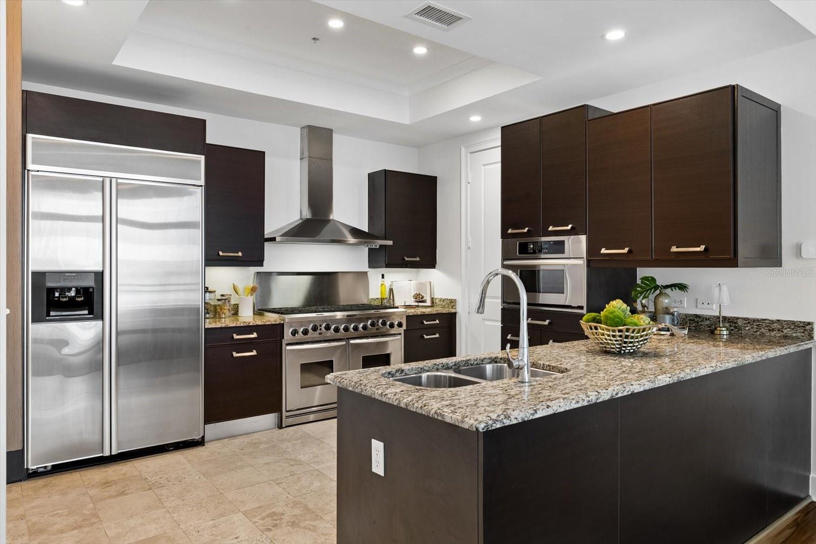 1350 MAIN STREET 1703