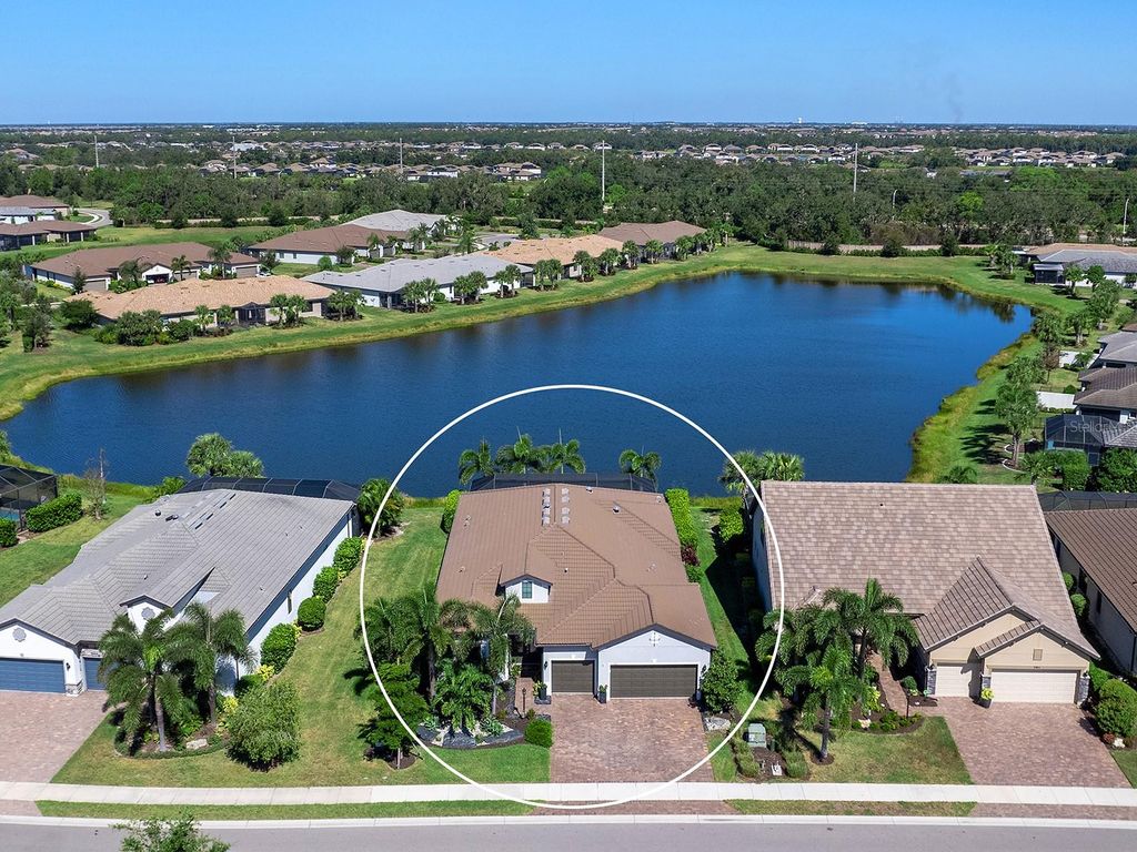 Photo of 17807 Eastbrook Terrace, Lakewood Ranch, FL 34202 (MLS # A4666809)
