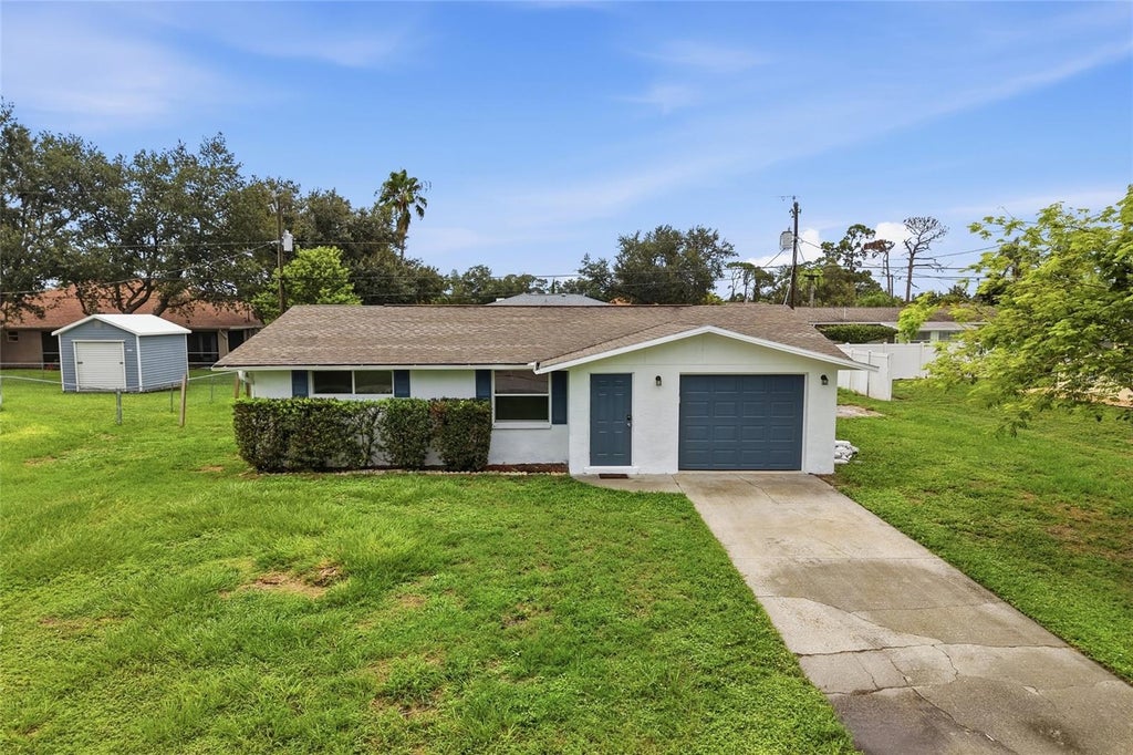Photo of 935 Everest Road, Venice, FL 34293 (MLS # A4702093)