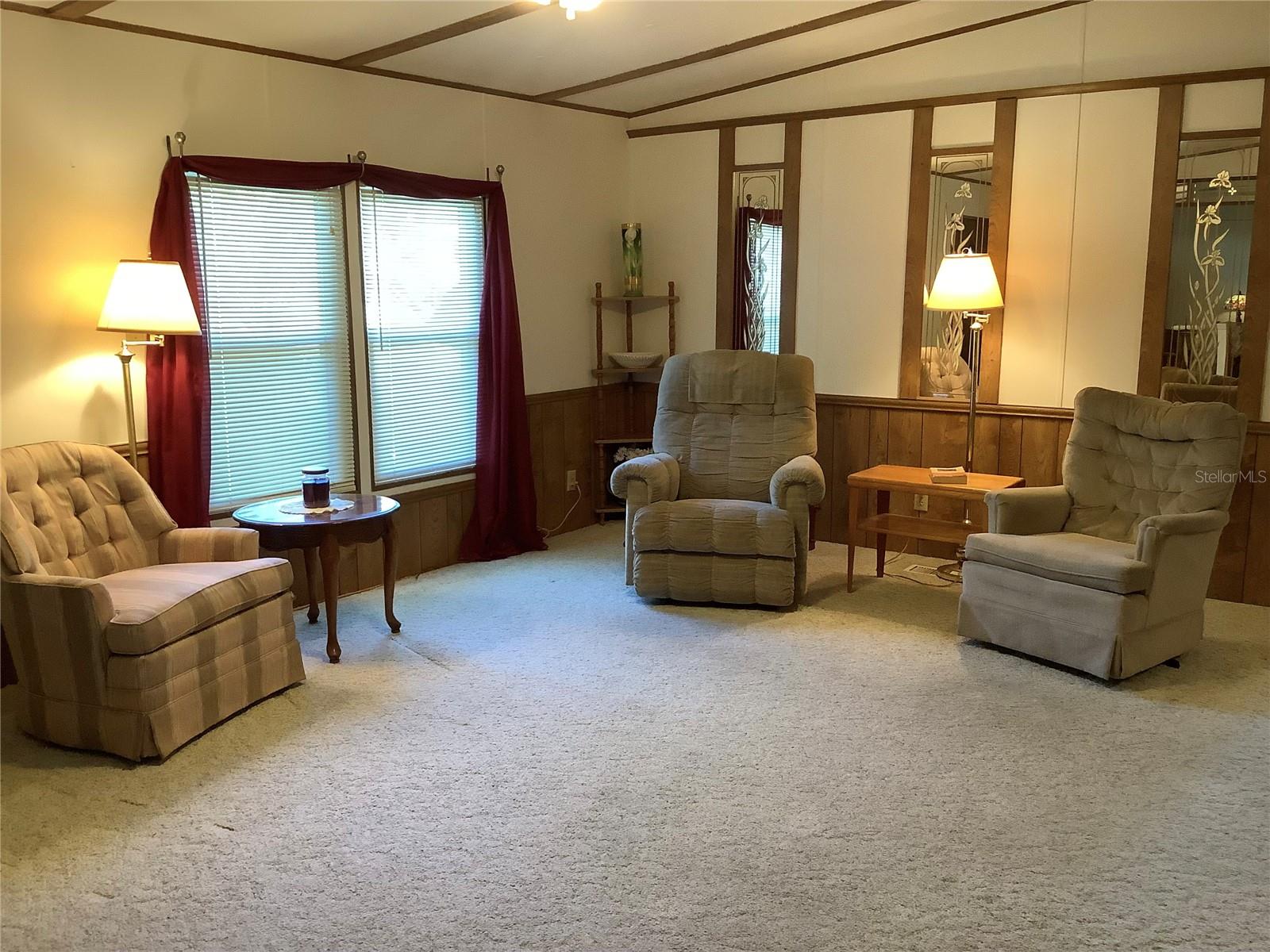 Photo 7 of 36 of 9685 SE 162ND PLACE mobile home
