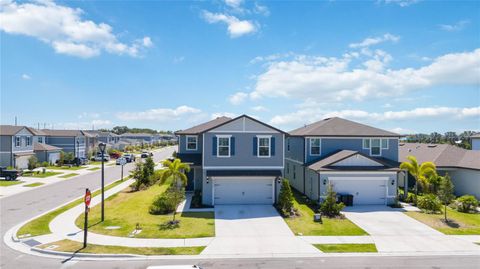 A home in PARRISH