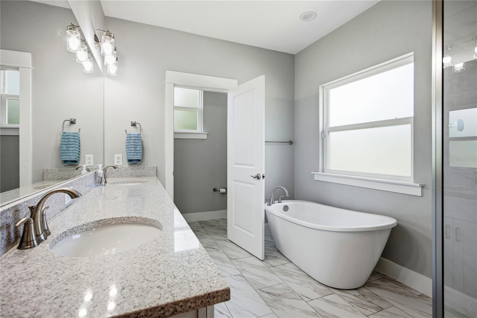 OAKS/LK CITY PH 2 - Residential