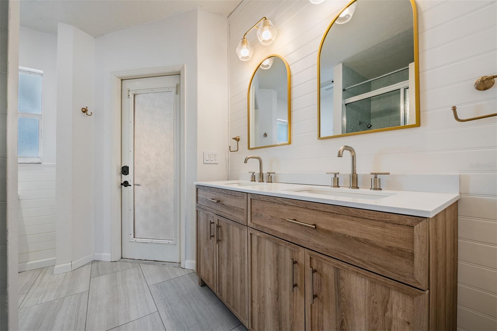 HUNTERS RIDGE - Residential