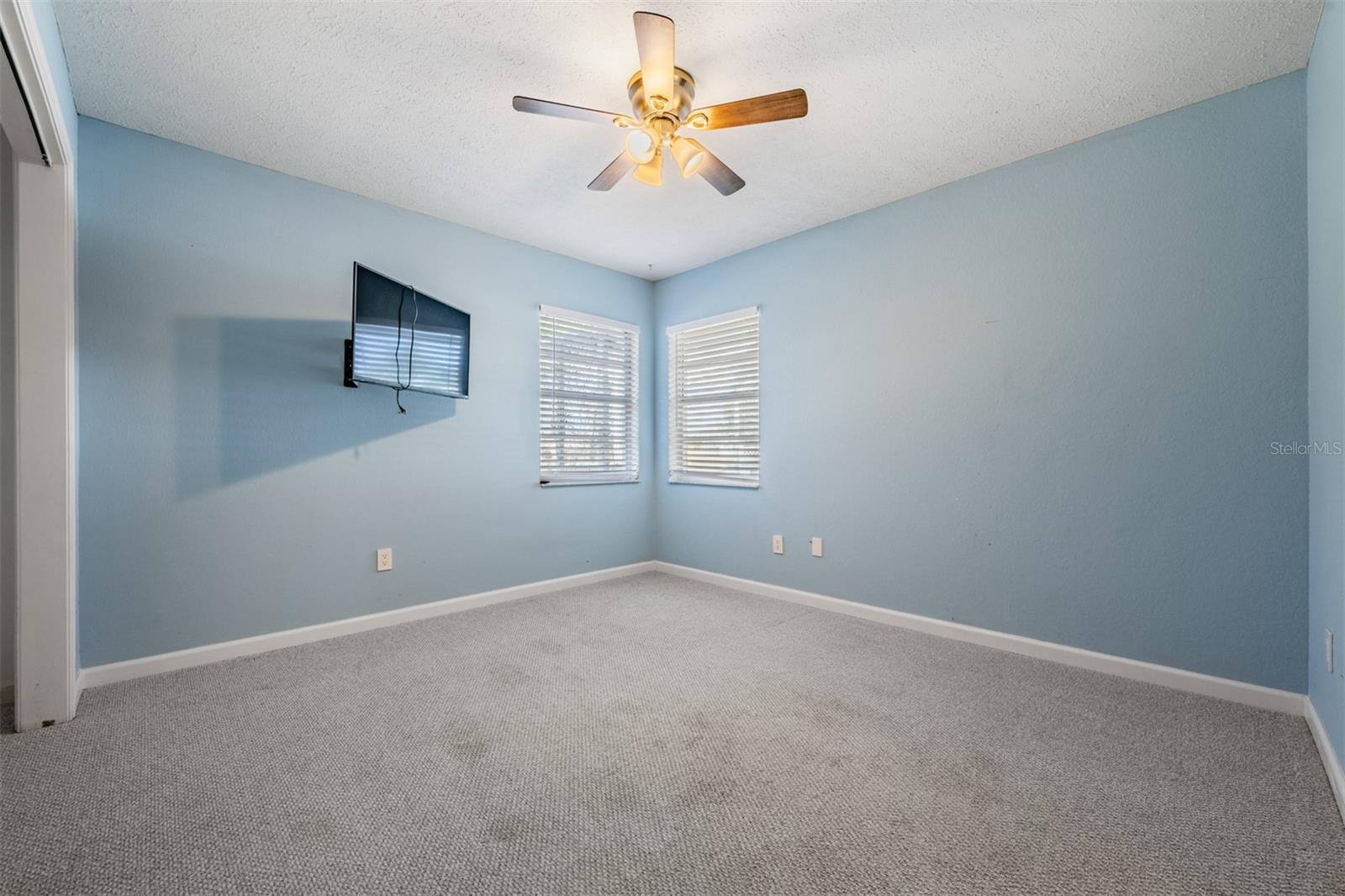 HUNTERS RIDGE - Residential