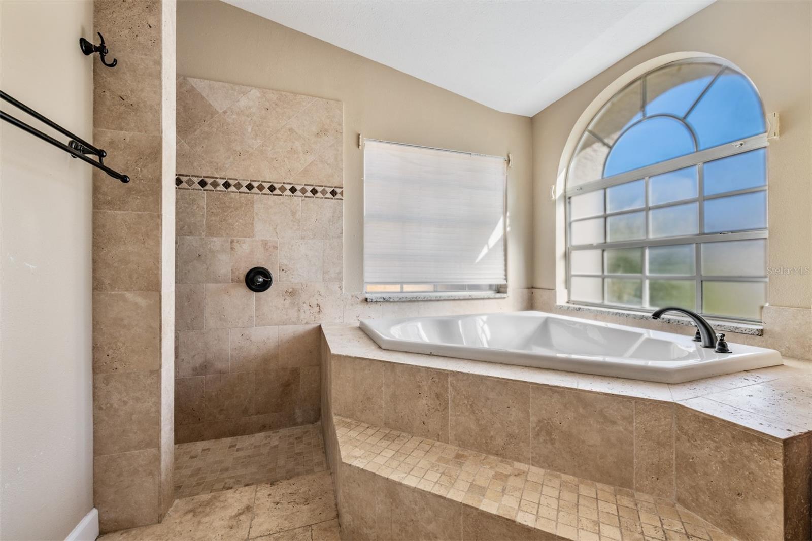 HUNTERS RIDGE - Residential