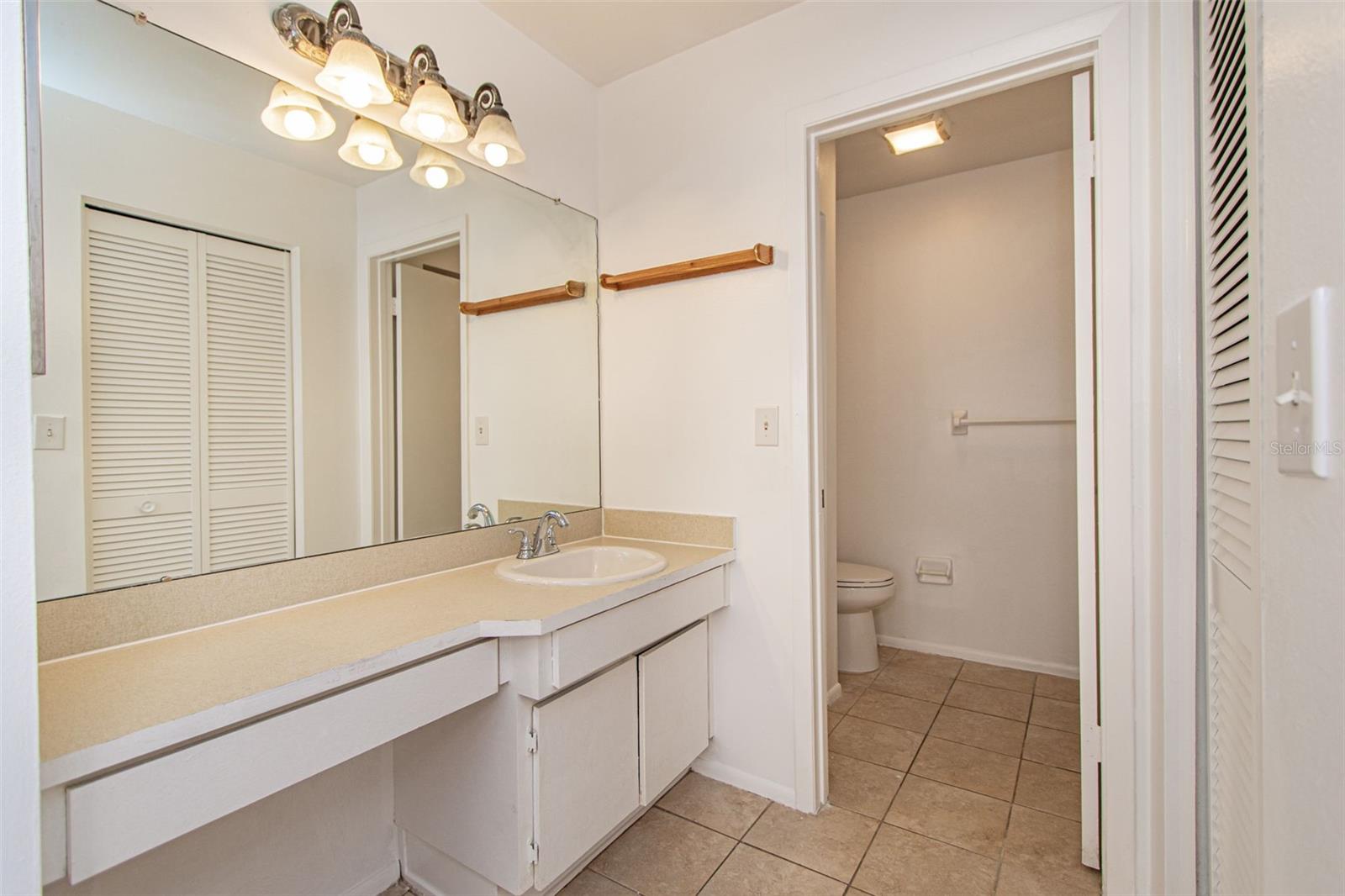 BAY TOWNE WEST - Residential Lease