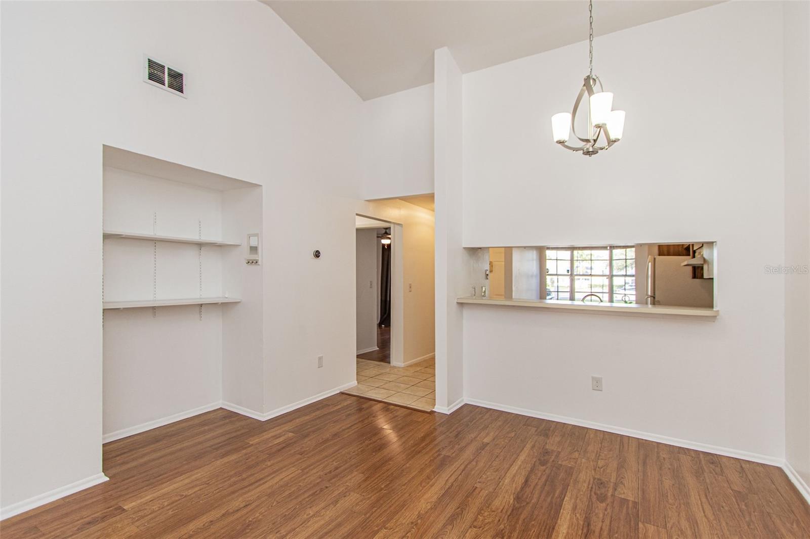 BAY TOWNE WEST - Residential Lease