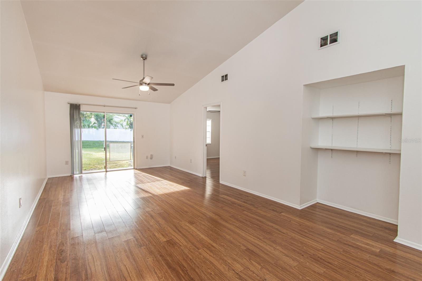 BAY TOWNE WEST - Residential Lease