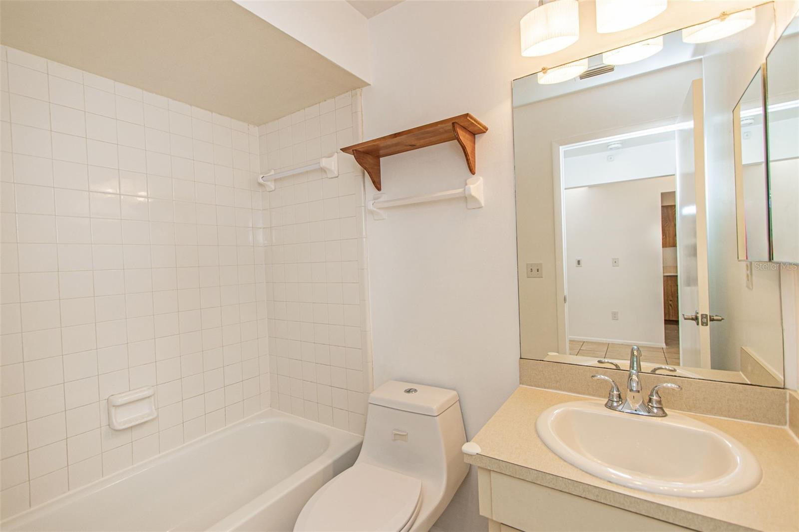 BAY TOWNE WEST - Residential Lease