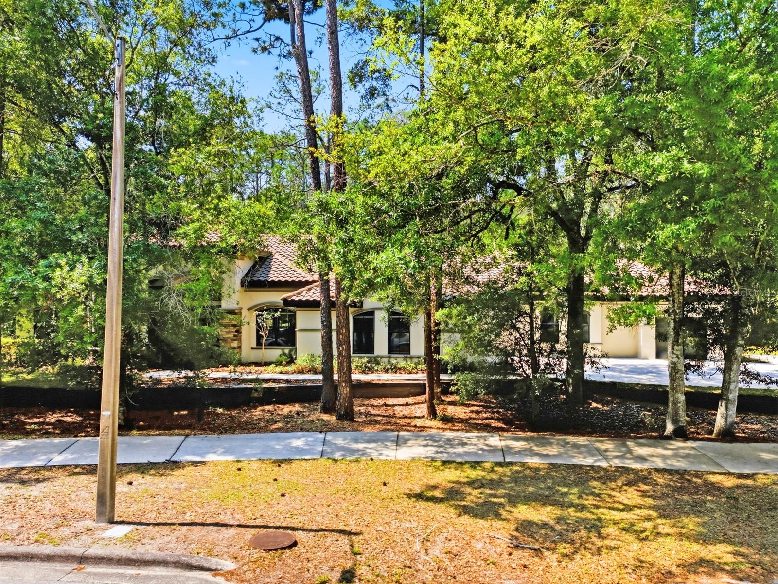 4120 RIDGEMOOR DRIVE