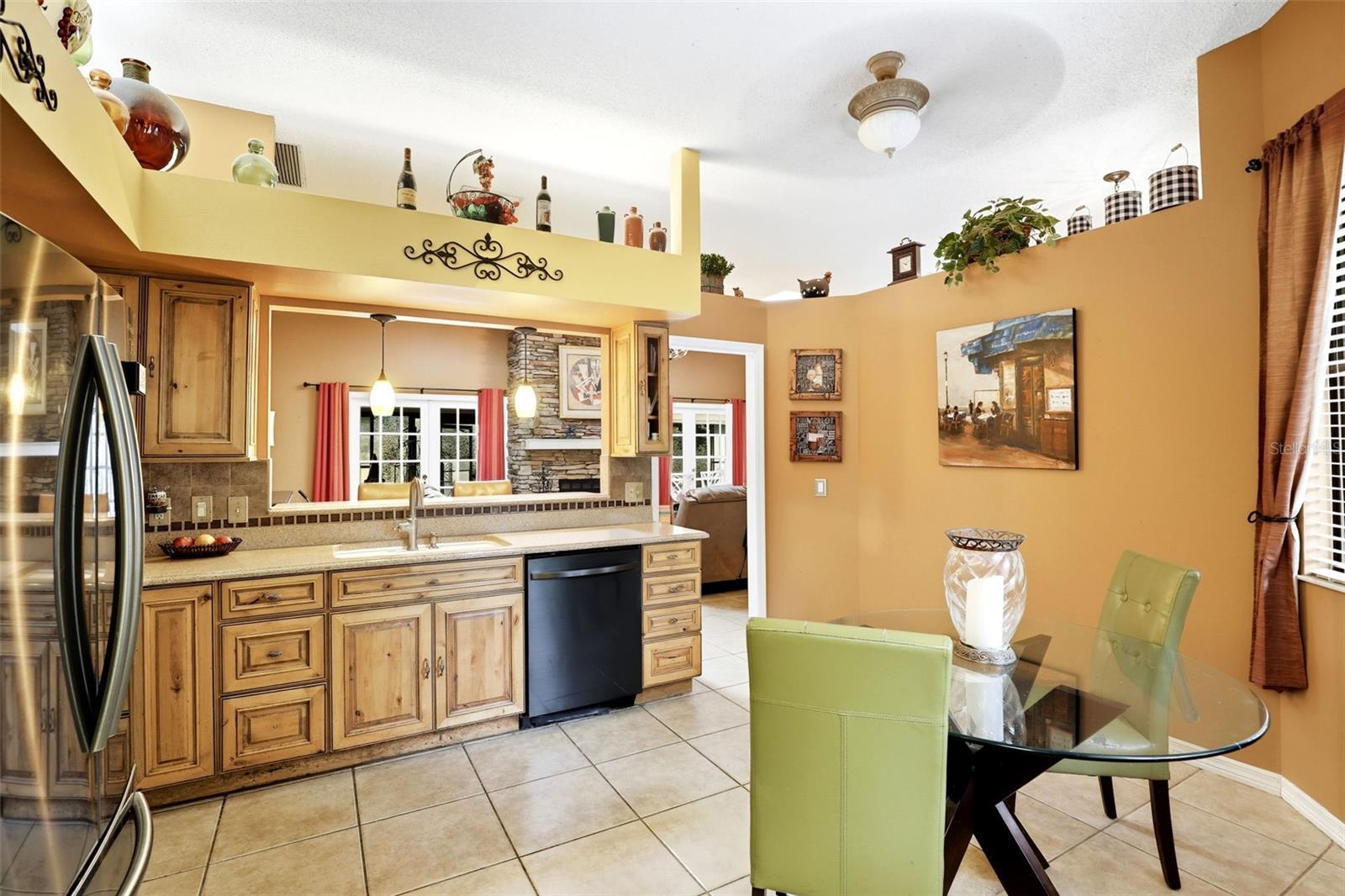 1354 DEER LAKE CIRCLE