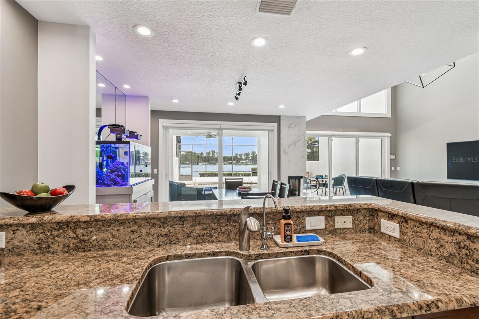 LAKE ELLEN LANDINGS III A CONDO - Residential