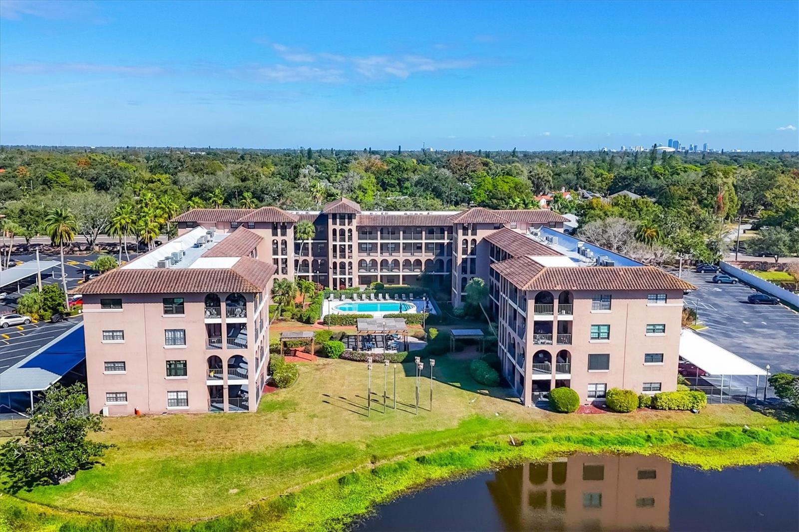 GOLFVIEW I - Residential