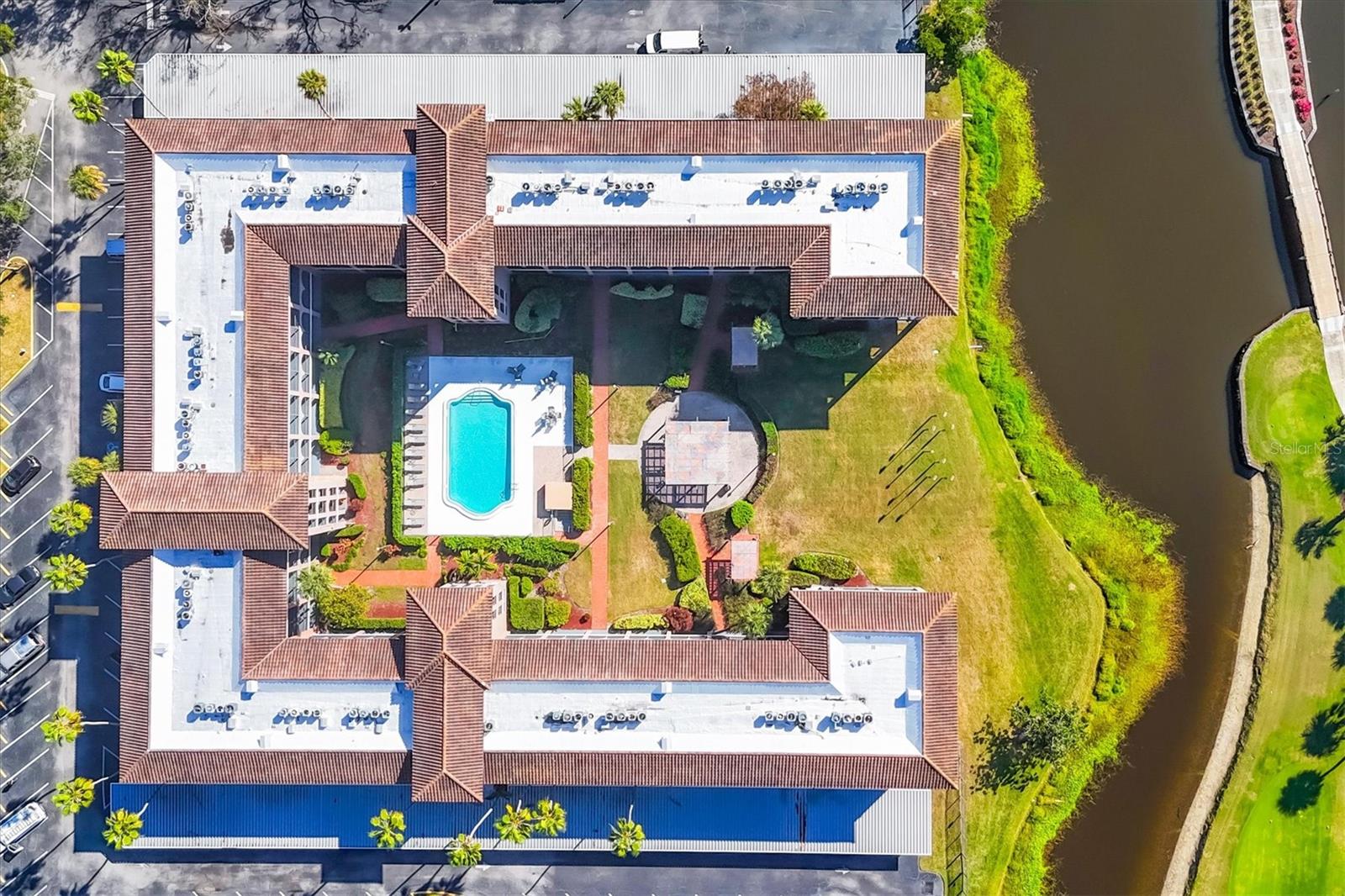 GOLFVIEW I - Residential