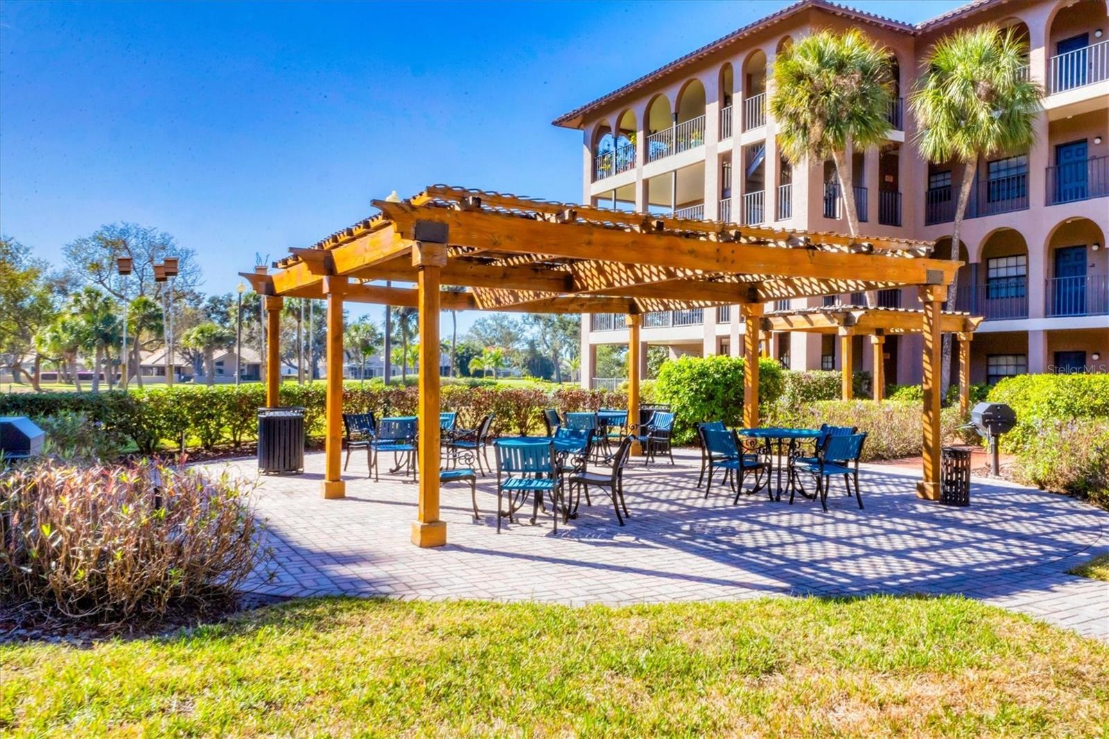 GOLFVIEW I - Residential