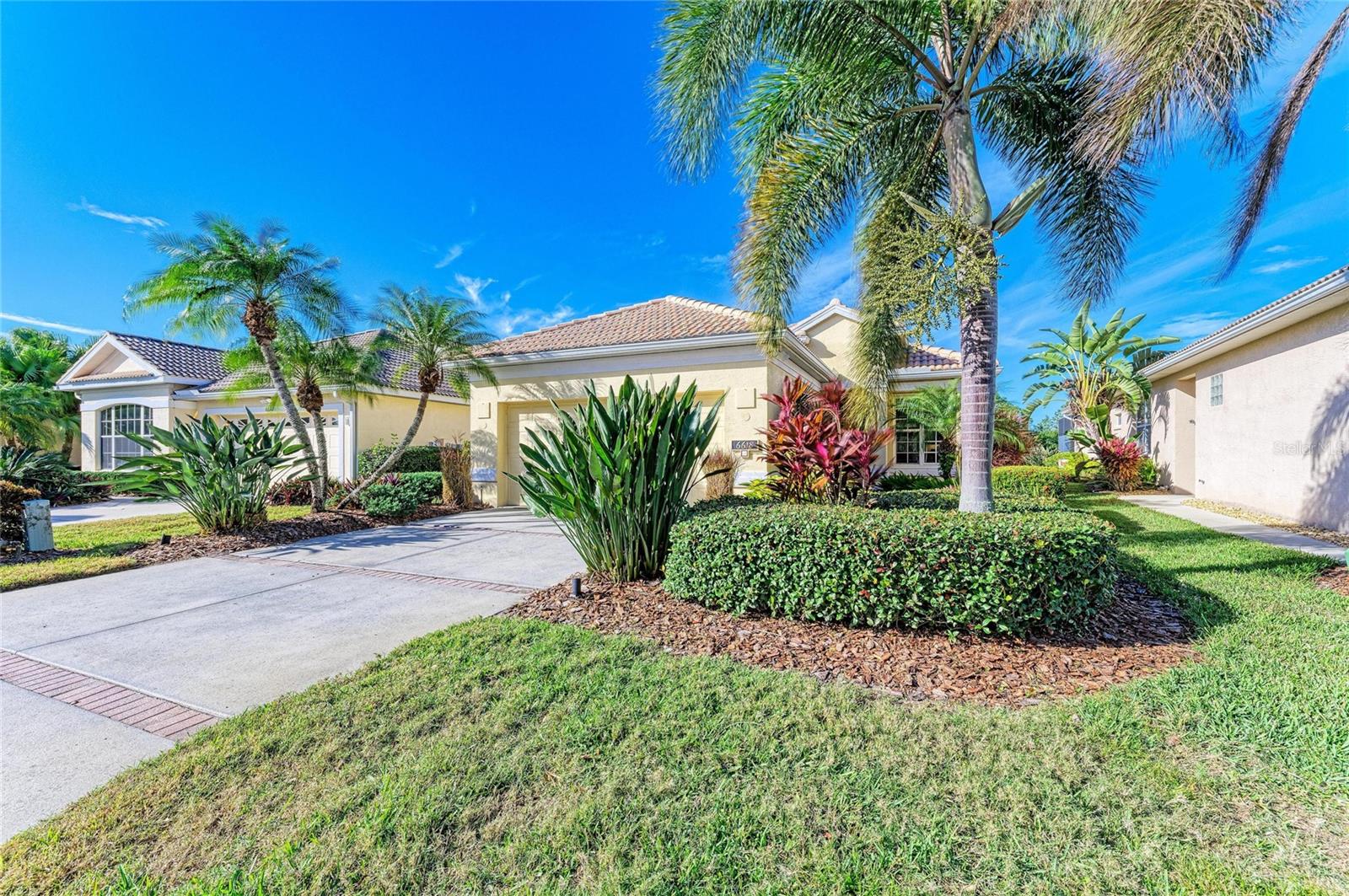 TAILFEATHER WAY AT TARA - Residential