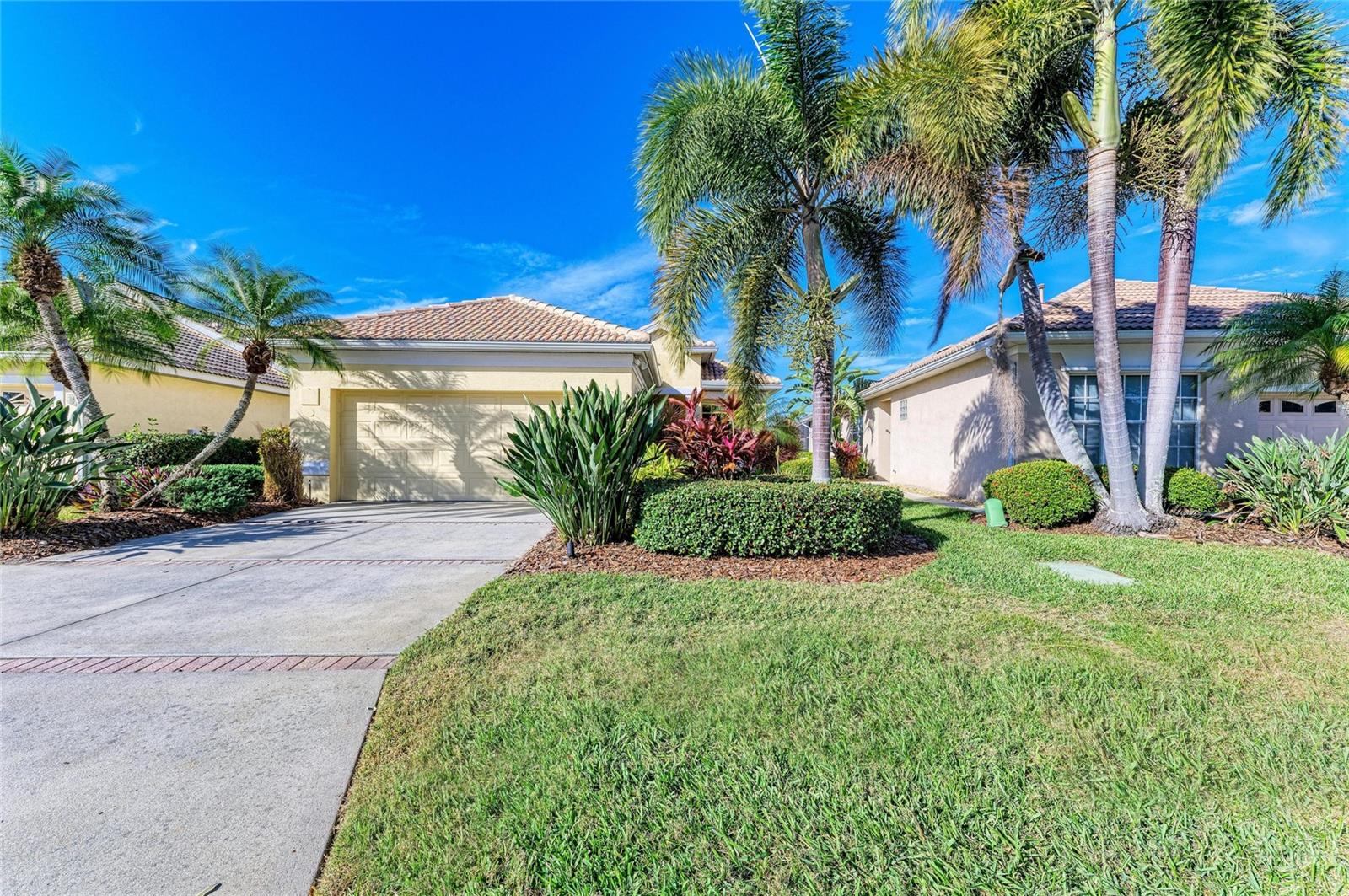 TAILFEATHER WAY AT TARA - Residential