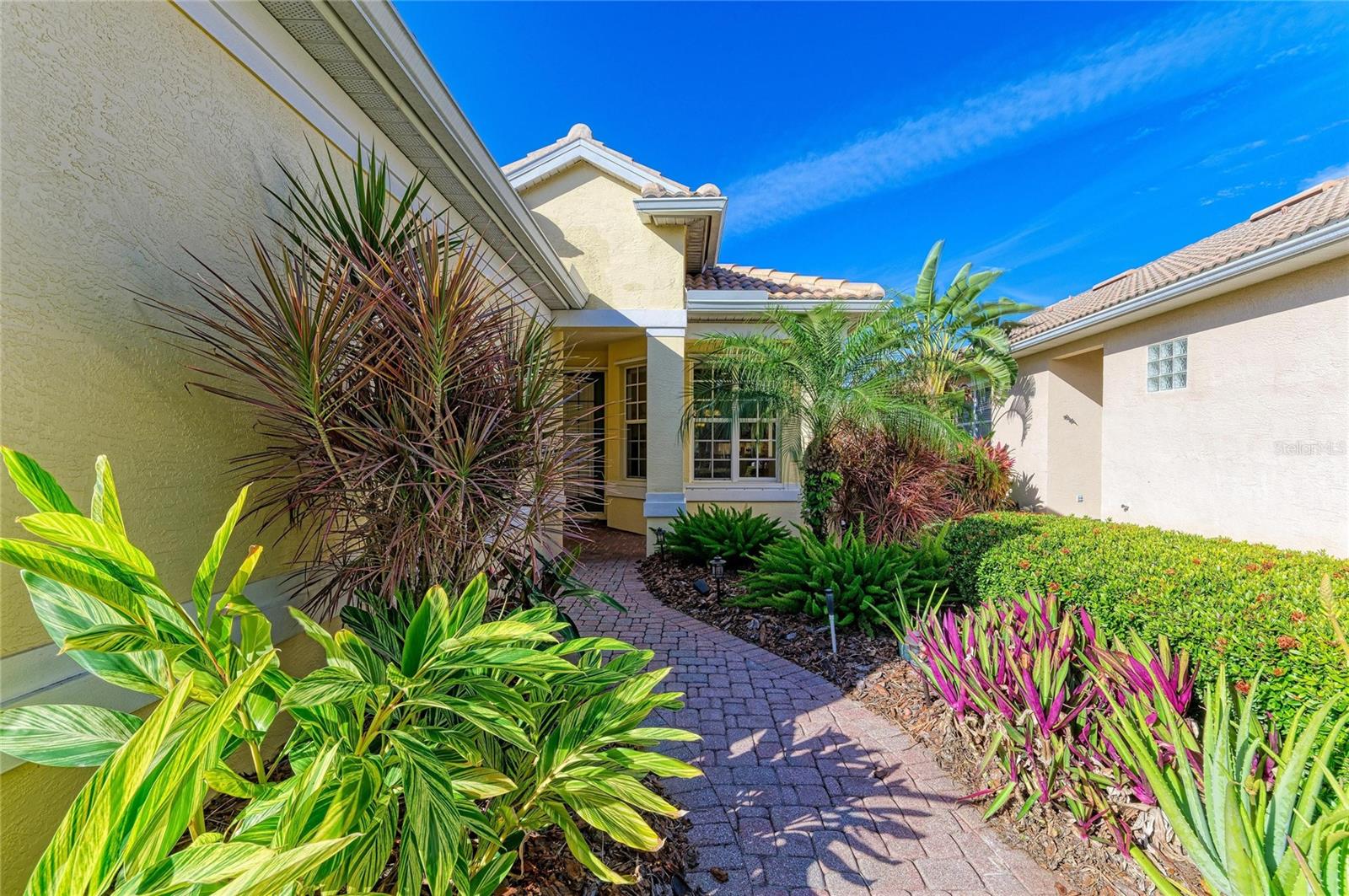 TAILFEATHER WAY AT TARA - Residential