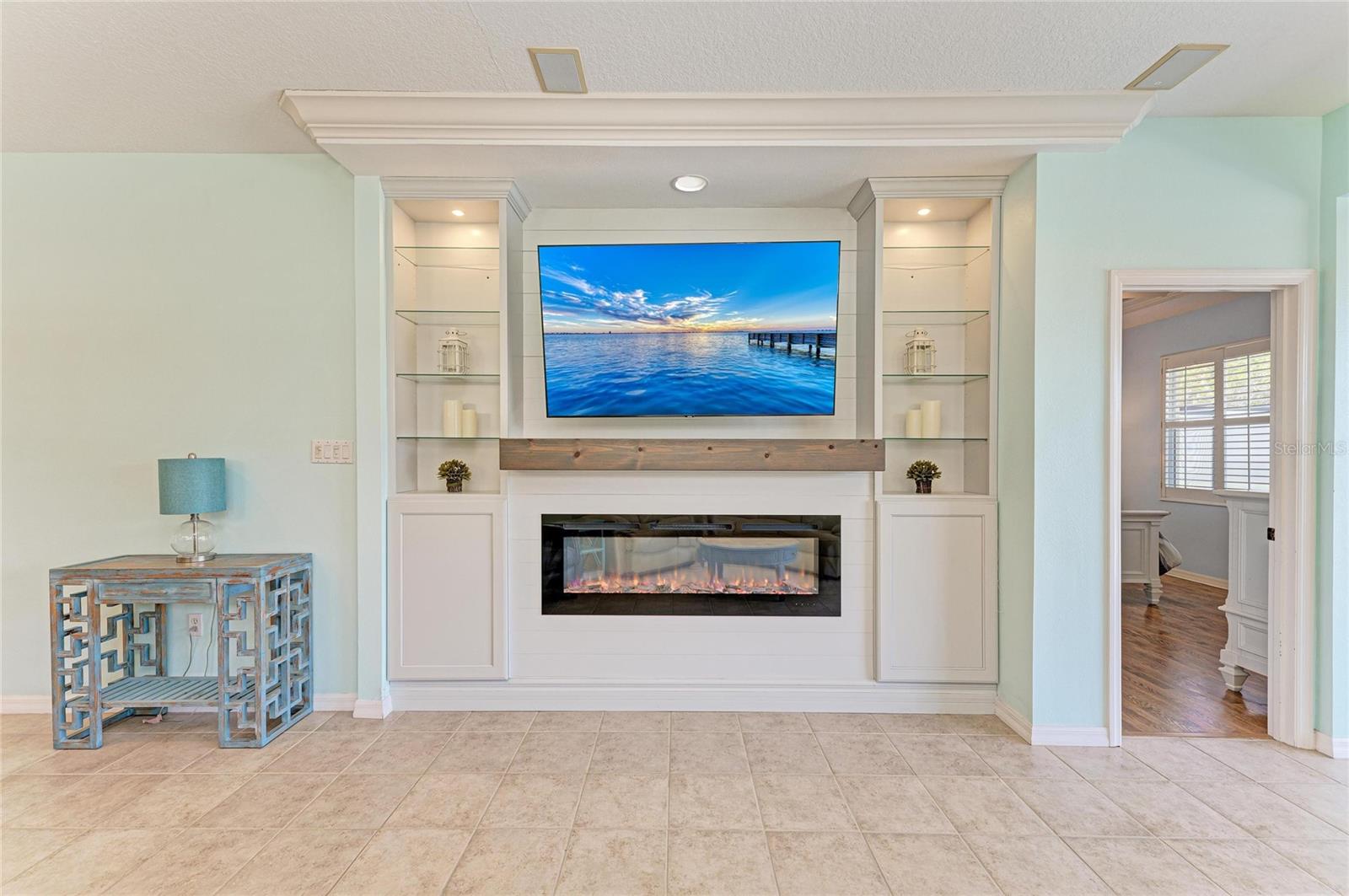 TAILFEATHER WAY AT TARA - Residential