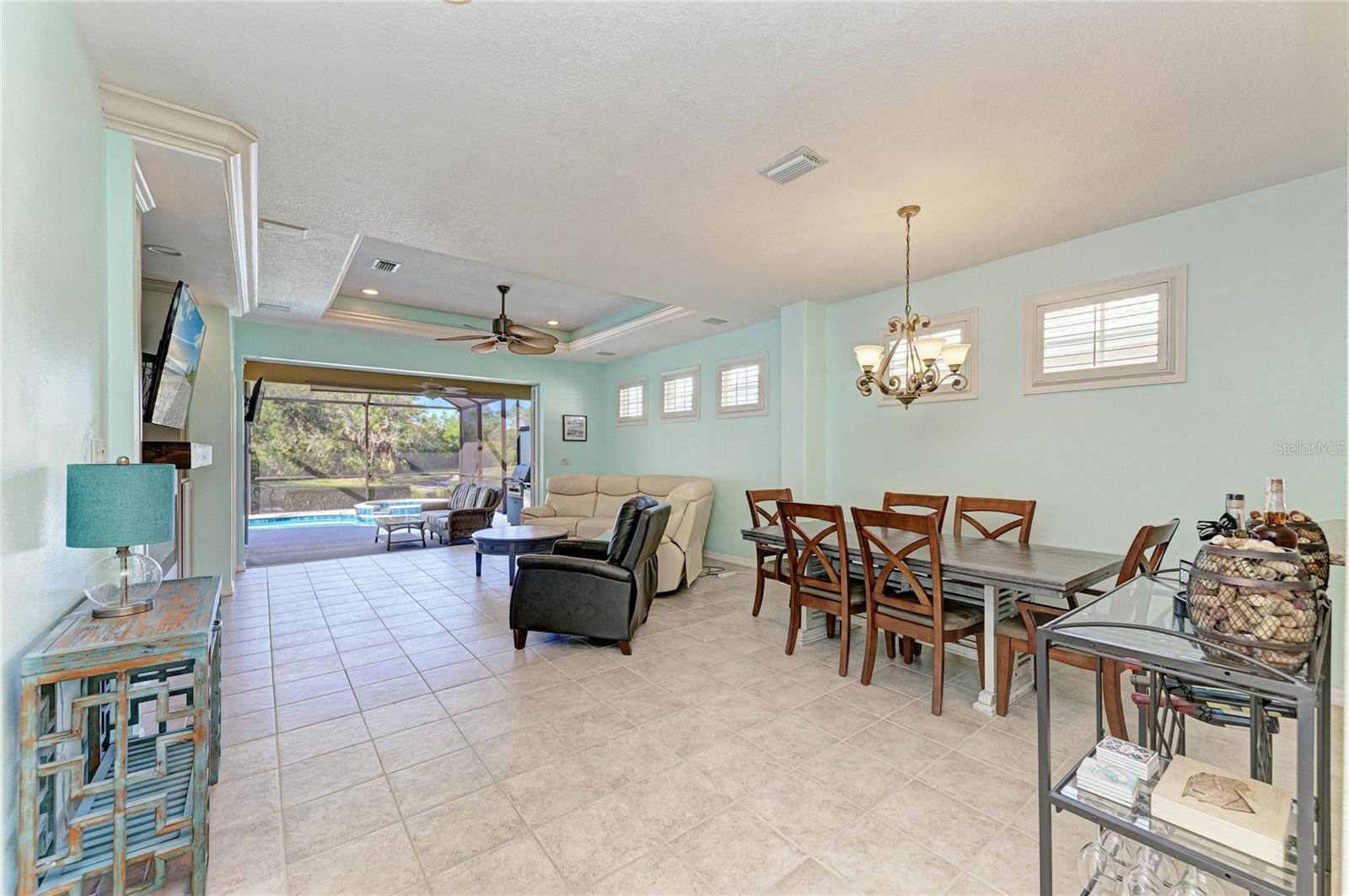 TAILFEATHER WAY AT TARA - Residential