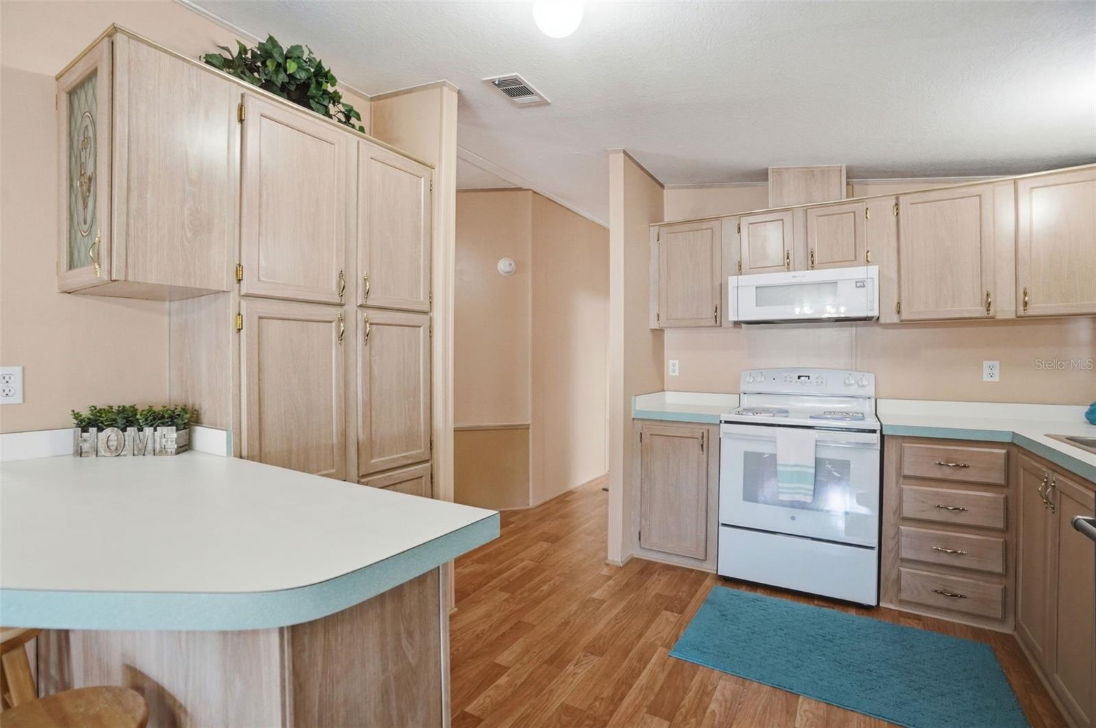 5161 FOREST GLENN DRIVE