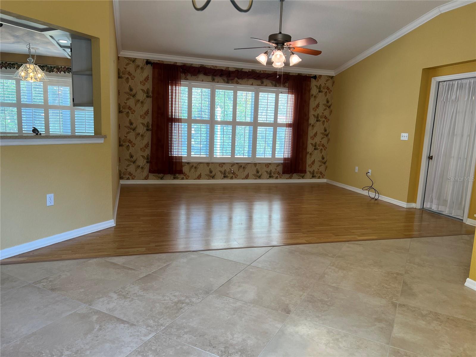 OAK RUN TIMBERGATE TR - Residential Lease