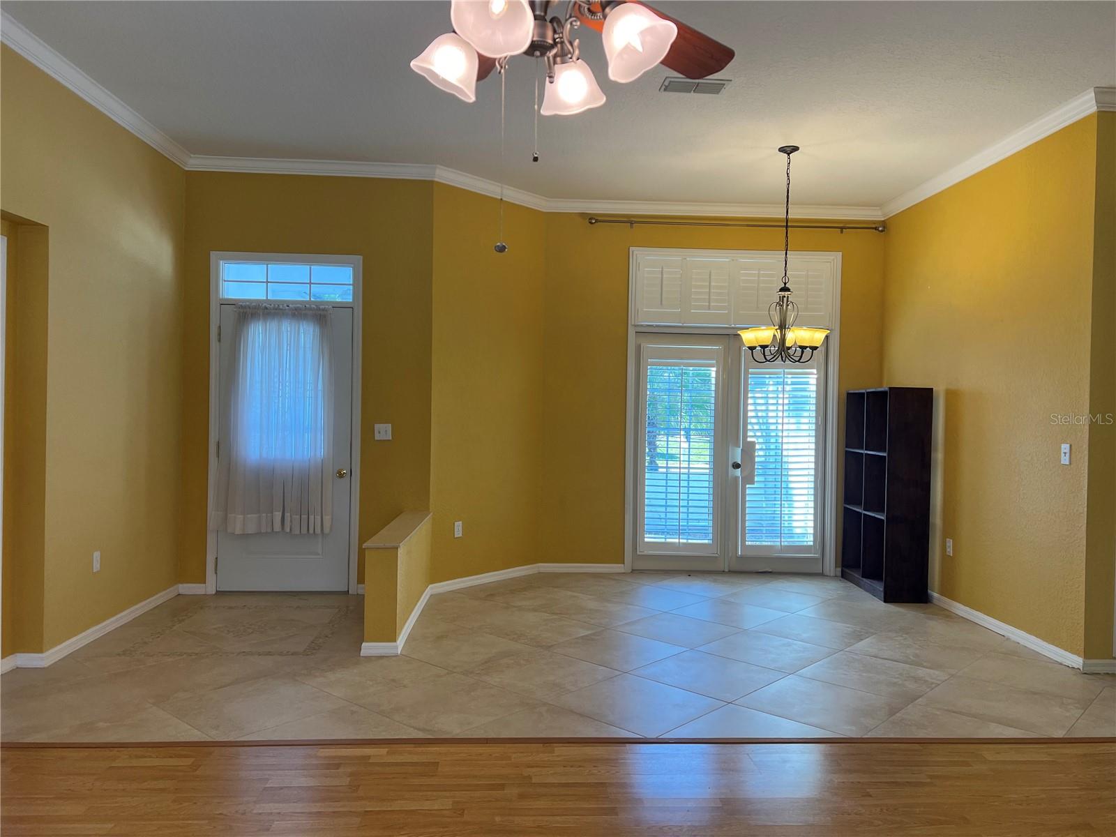 OAK RUN TIMBERGATE TR - Residential Lease