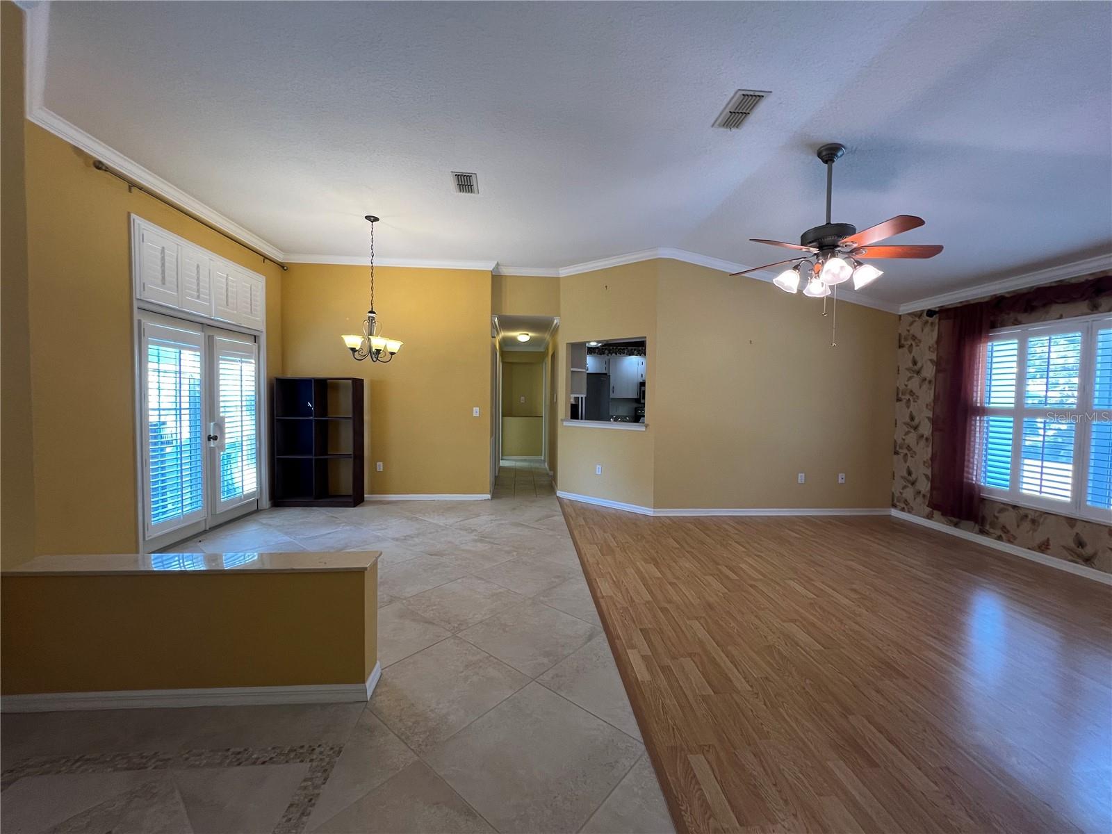 OAK RUN TIMBERGATE TR - Residential Lease