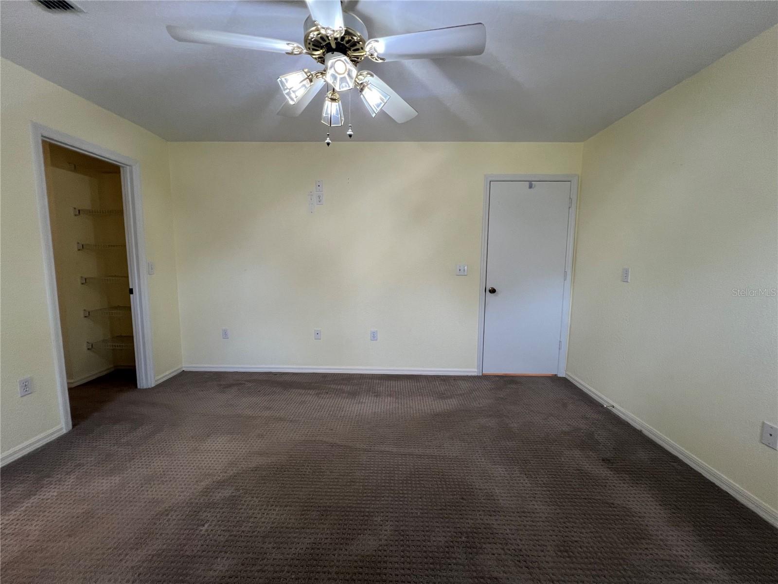 OAK RUN TIMBERGATE TR - Residential Lease